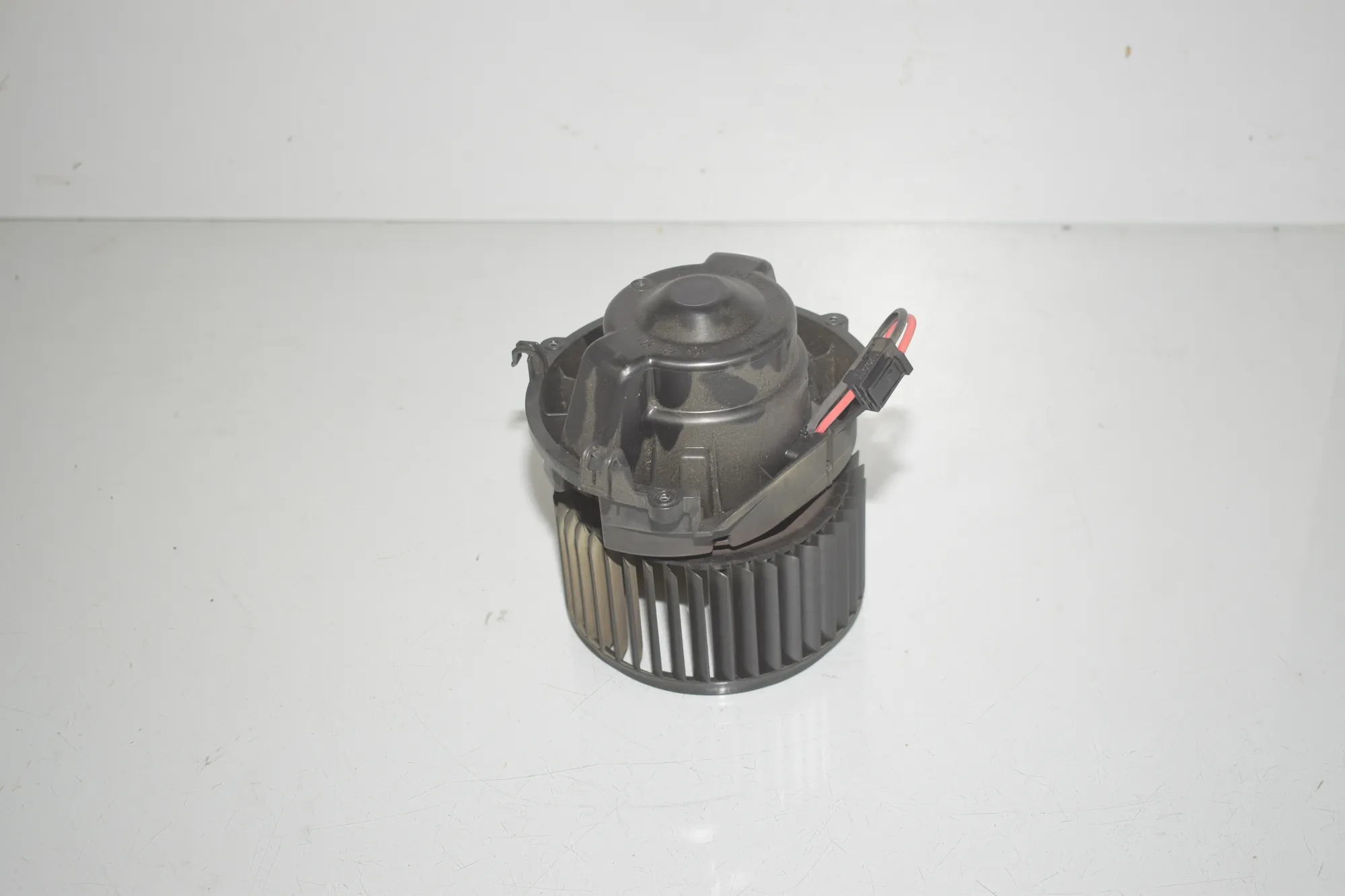 Heater Blower Fan – OEM 9297752 · BMW 2 Active Tourer (F45) 218 i 2016