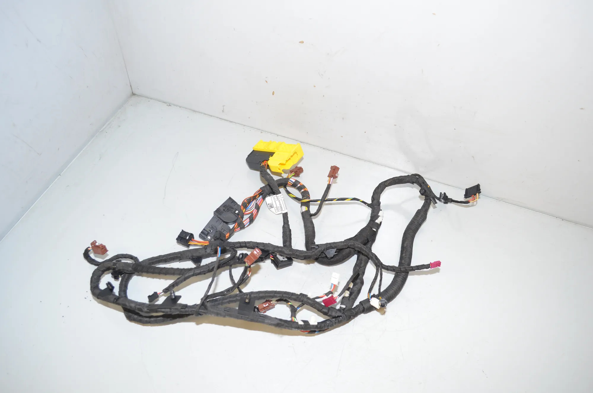 Other Wiring Loom – OEM 9390308 · BMW 5 (G30) BMW 5 (G30) 520 d 2018 – 2