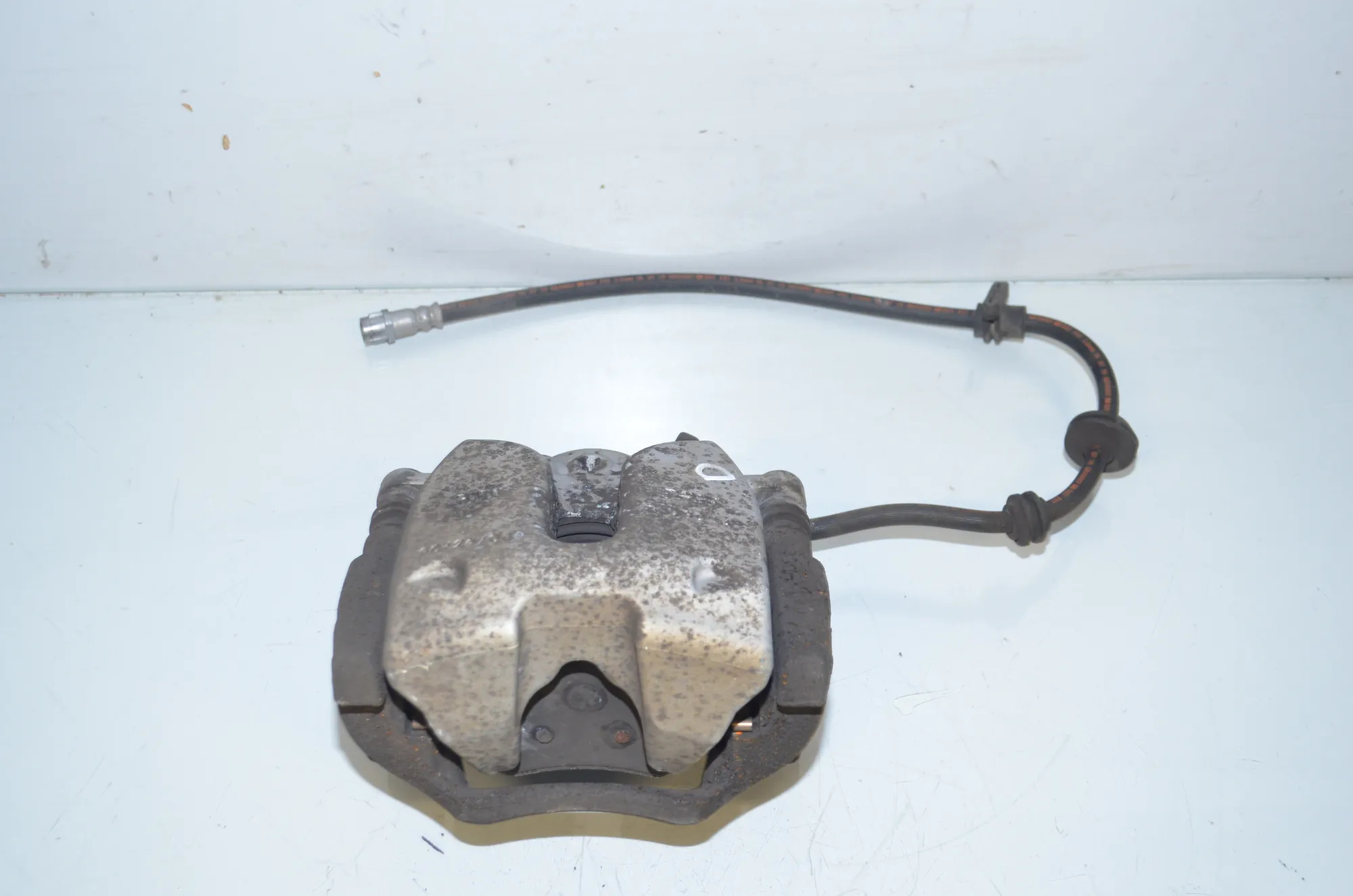 Front Right Brake Caliper – OEM 6872800 · BMW 5 Touring (G31) (2017 - -) 520 d 2019