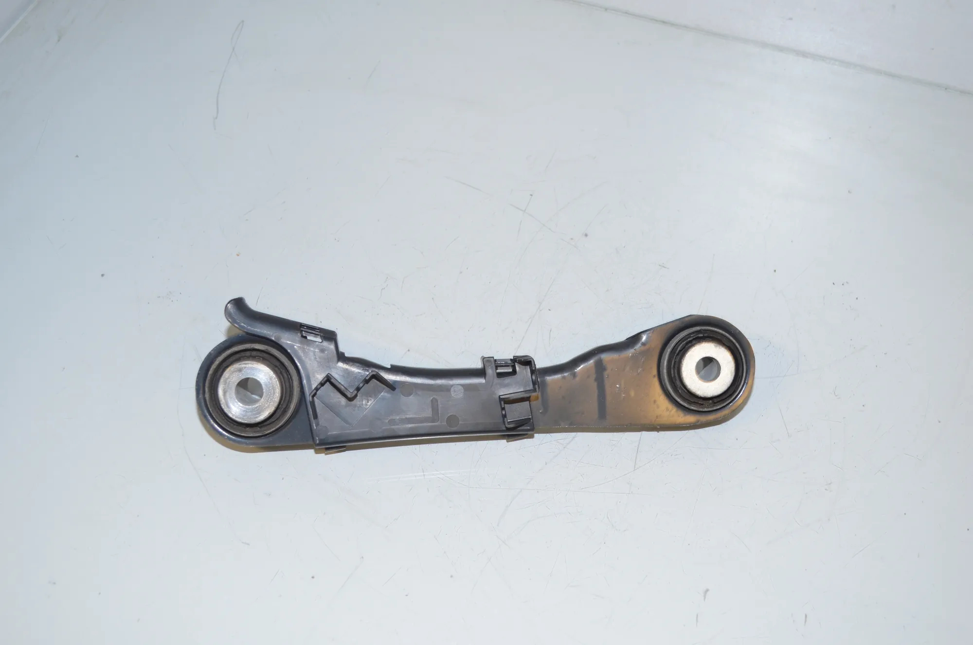 Rear Left Control Arm – OEM 6867537 · BMW 5 Touring (G31) (2017 - -) 520 d 2019 – 3