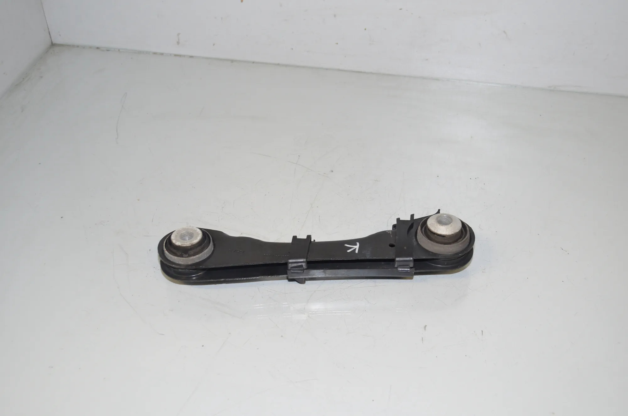 Rear Left Control Arm – OEM 6867537 · BMW 5 Touring (G31) (2017 - -) 520 d 2019 – 4