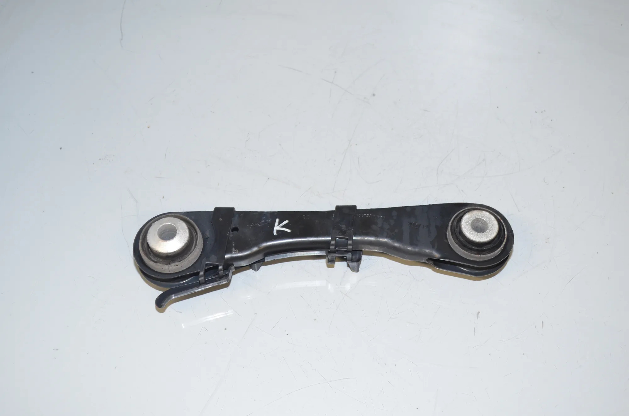 Rear Left Control Arm – OEM 6867537 · BMW 5 Touring (G31) (2017 - -) 520 d 2019 – 2