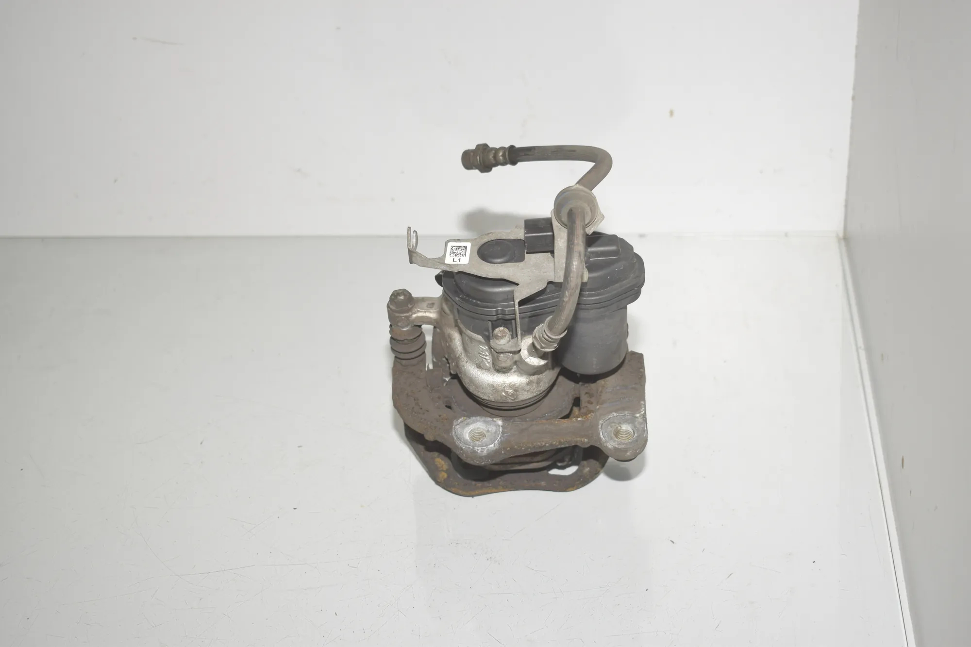 Rear Left Brake Caliper – OEM 34216870575 · BMW 5 Touring (G31) (2017 - -) 520 d 2019 – 3
