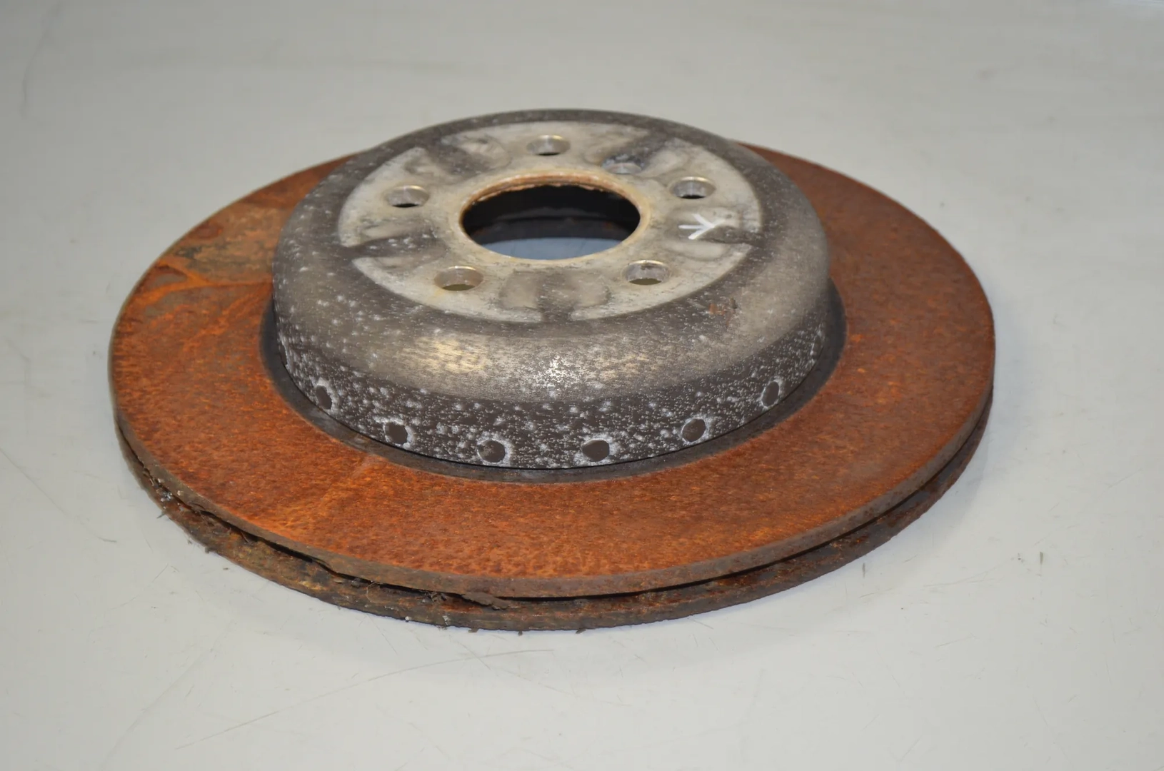 Rear Left Brake Disc – OEM 6882245 · BMW 5 Touring (G31) (2017 - -) 520 d 2019 – 2