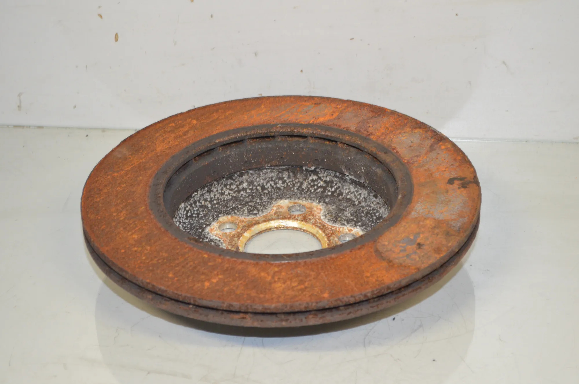 Rear Right Brake Disc – OEM 6882246 · BMW 5 Touring (G31) (2017 - -) 520 d 2019 – 4