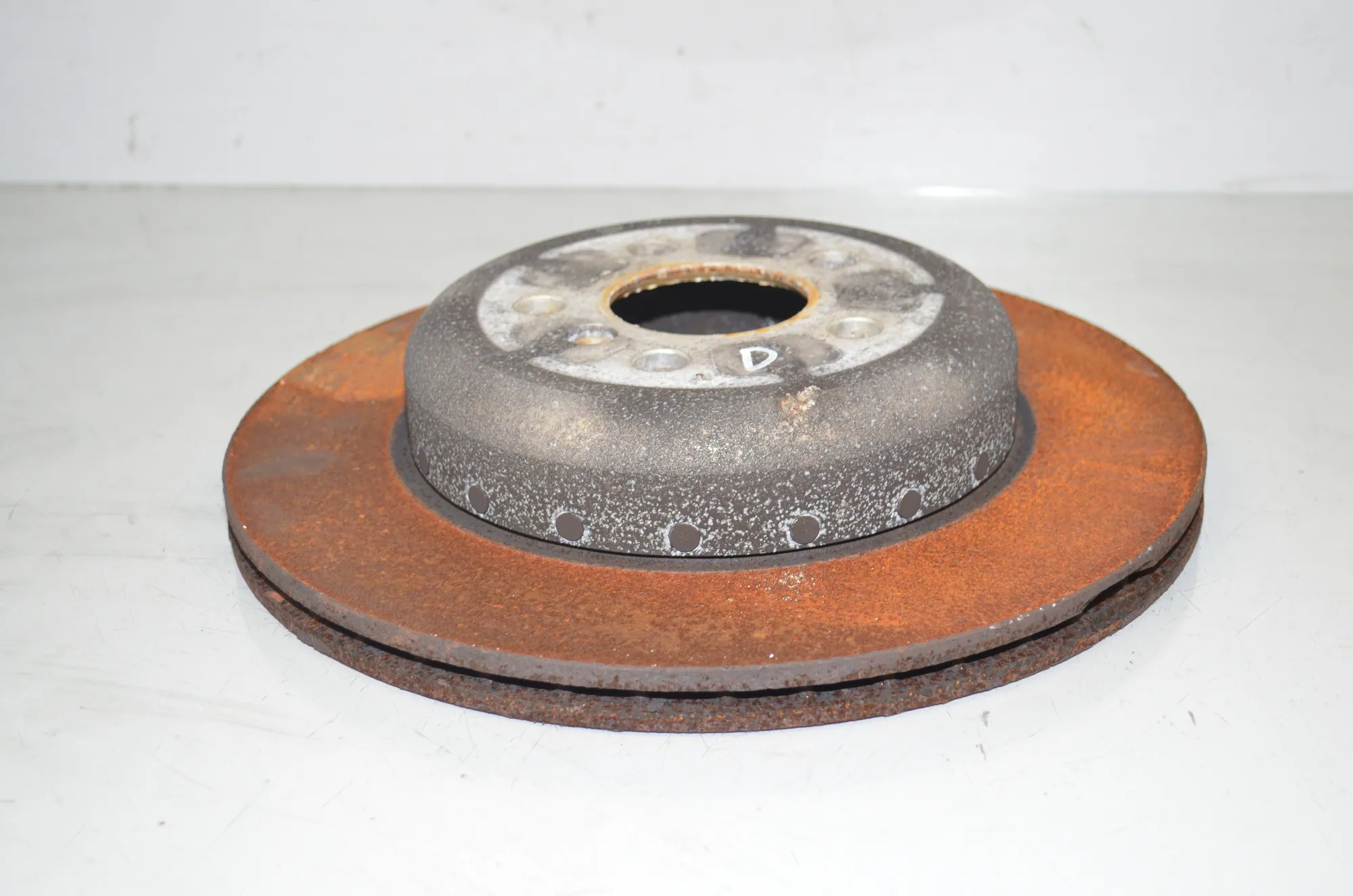 Rear Right Brake Disc – OEM 6882246 · BMW 5 Touring (G31) (2017 - -) 520 d 2019 – 2