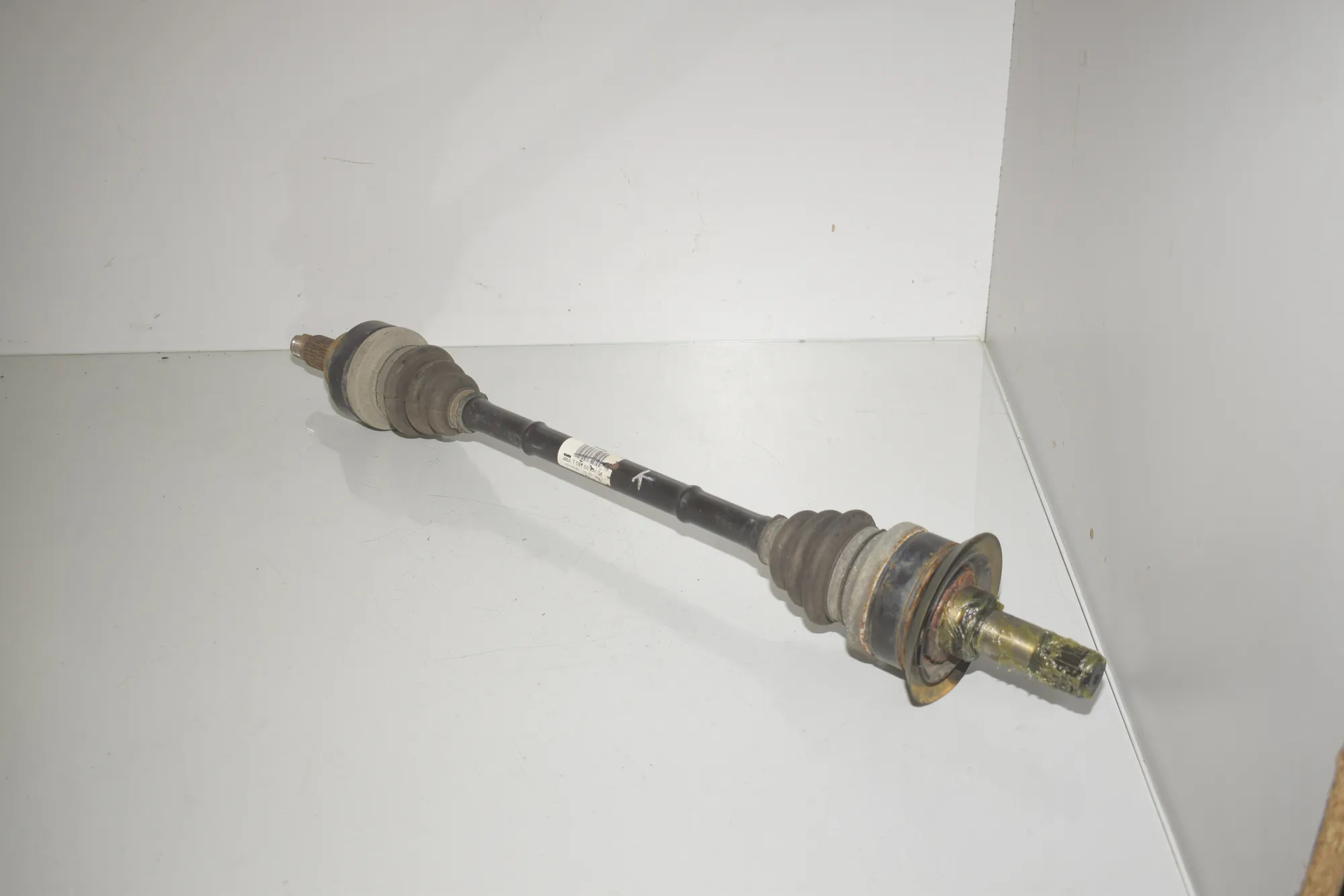 Rear Left Driveshaft – OEM 7597681 · BMW 3 Gran Turismo (F34) 320 d xDrive 2013 – 2