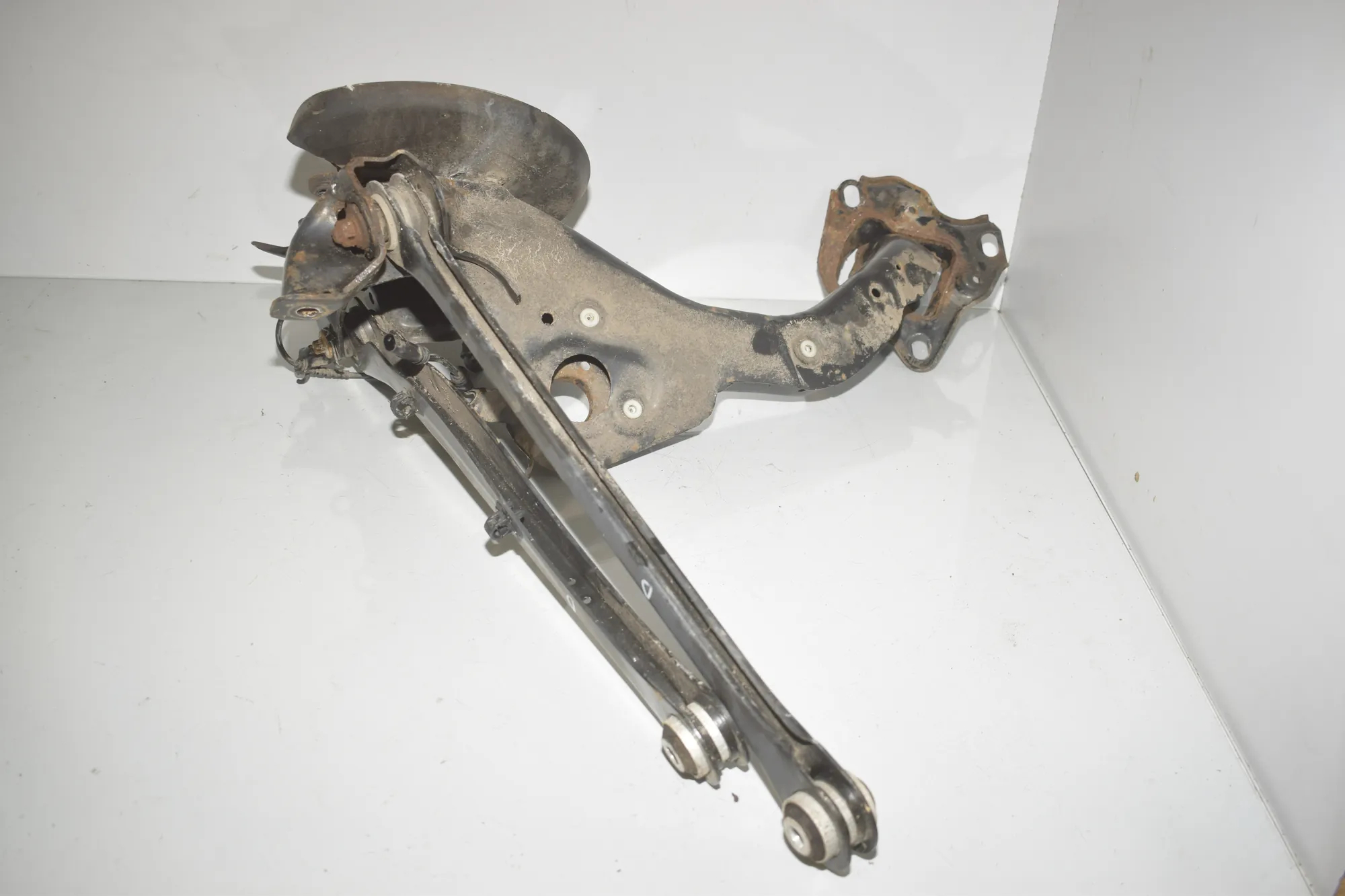 Rear Right Wheel Hub – OEM 8842880 · BMW 2 Active Tourer (F45) 218 i 2016