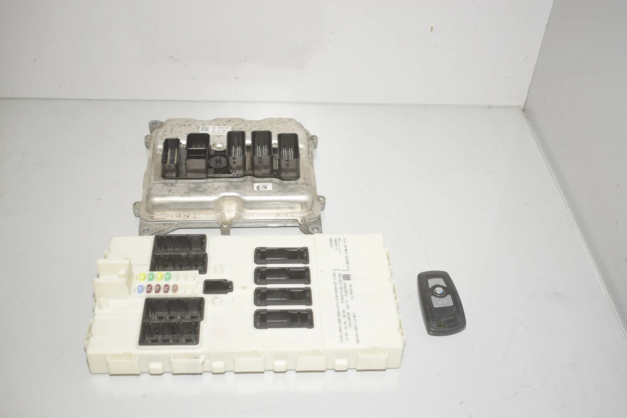 Engine Ignition ECU Set – OEM 9314238 · BMW 3 Touring (F31) 320 i 2012 – 5