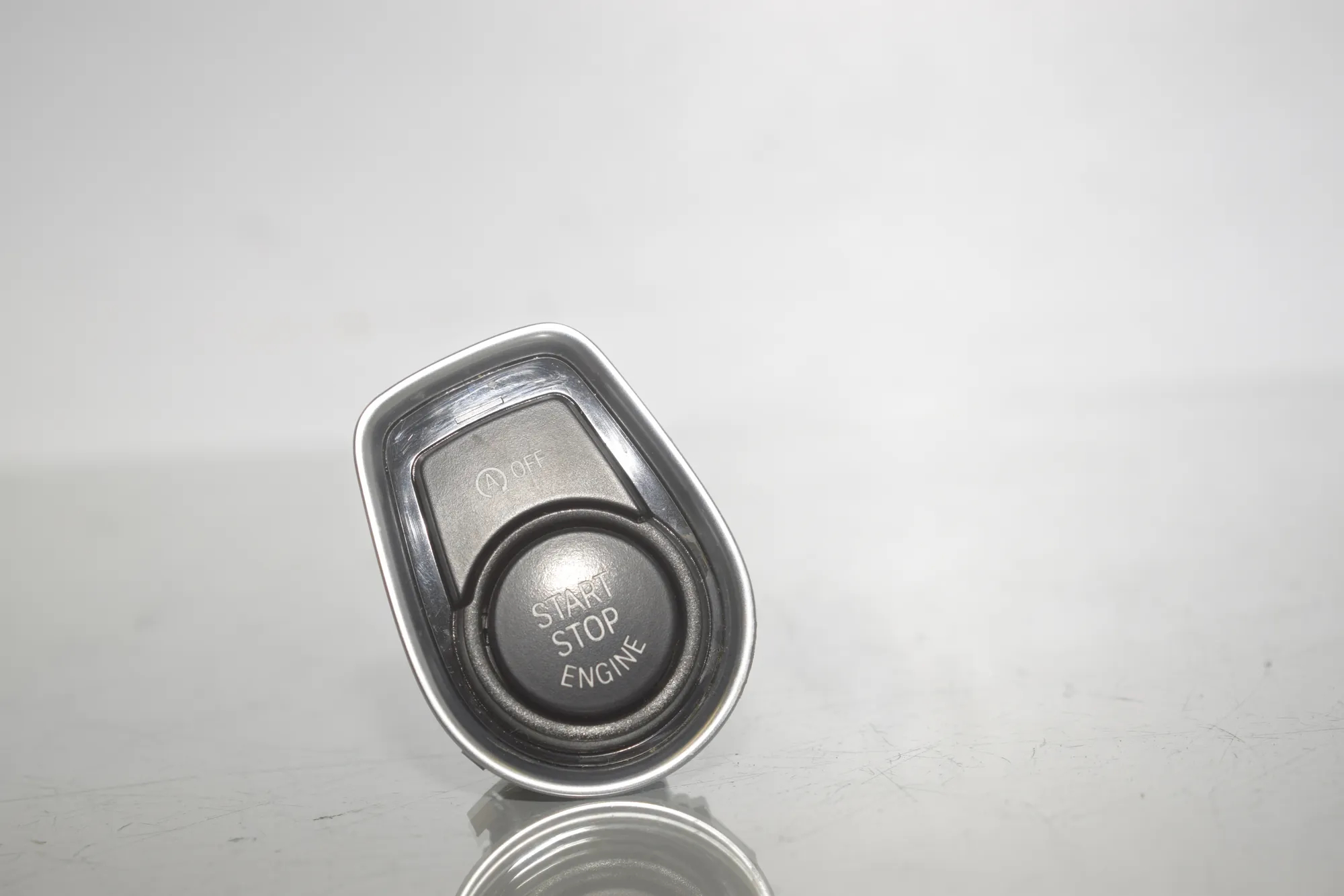 Ignition Start Button – OEM 9250734 · BMW 3 Touring (F31) 320 i 2012 – 3