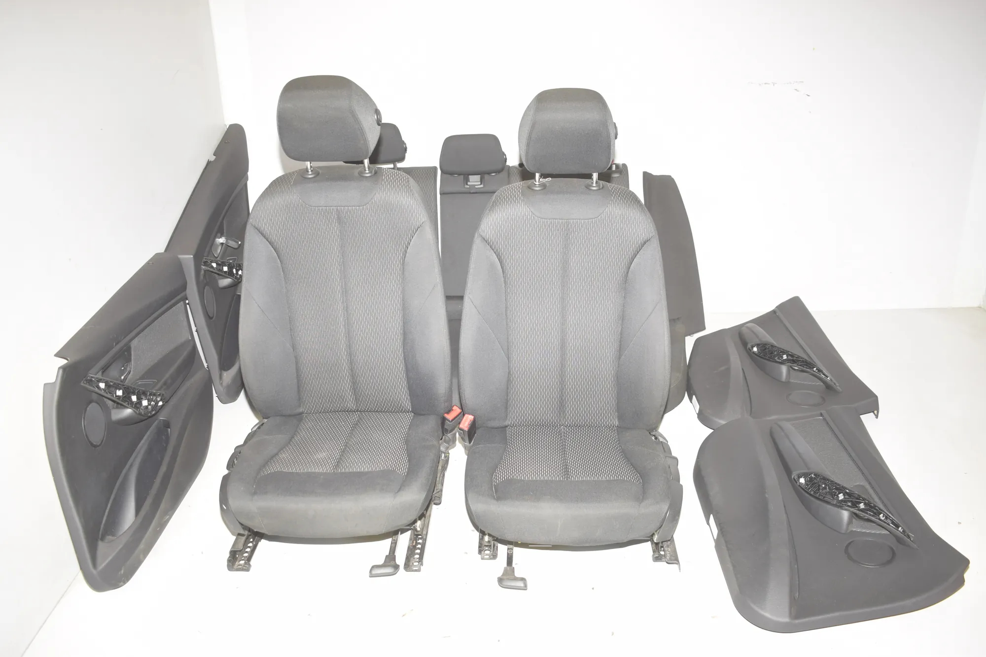 Seat set – OEM 678 · BMW 3 Touring (F31) 320 i 2012