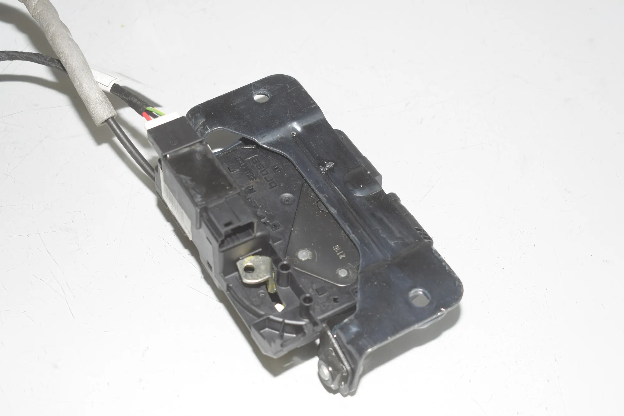 Electric Tailgate Opening Kit – OEM 9275121 · BMW 5 Touring (F11) M 550 d xDrive 2016 – 8
