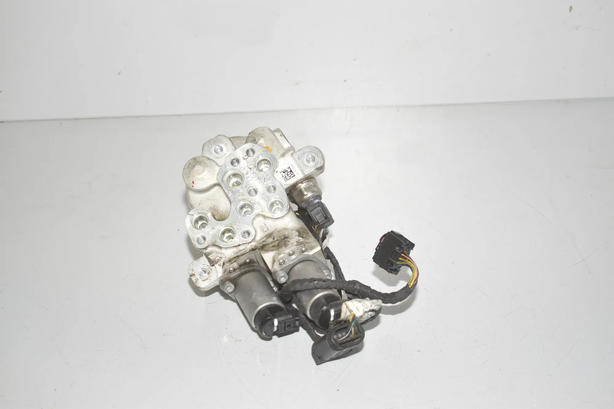 Hydraulic Valve Block – OEM 6775258 · BMW 5 Touring (F11) M 550 d xDrive 2016 – 4