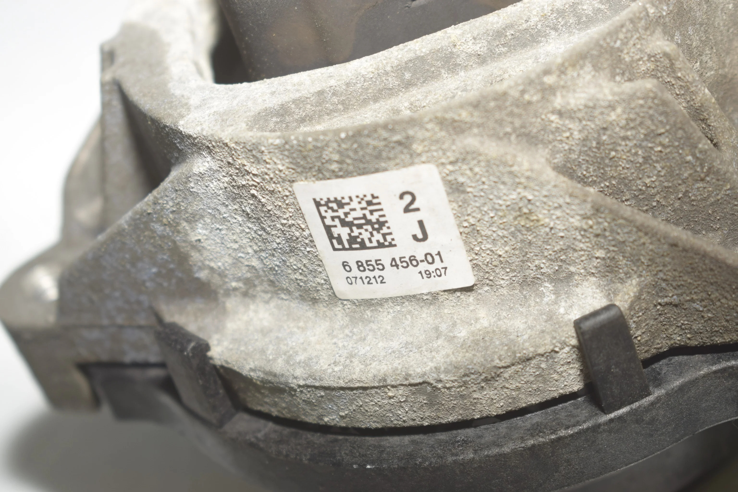 Right Side Engine Mount – OEM 6855456 · BMW 3 Touring (F31) 320 i 2012 – 4