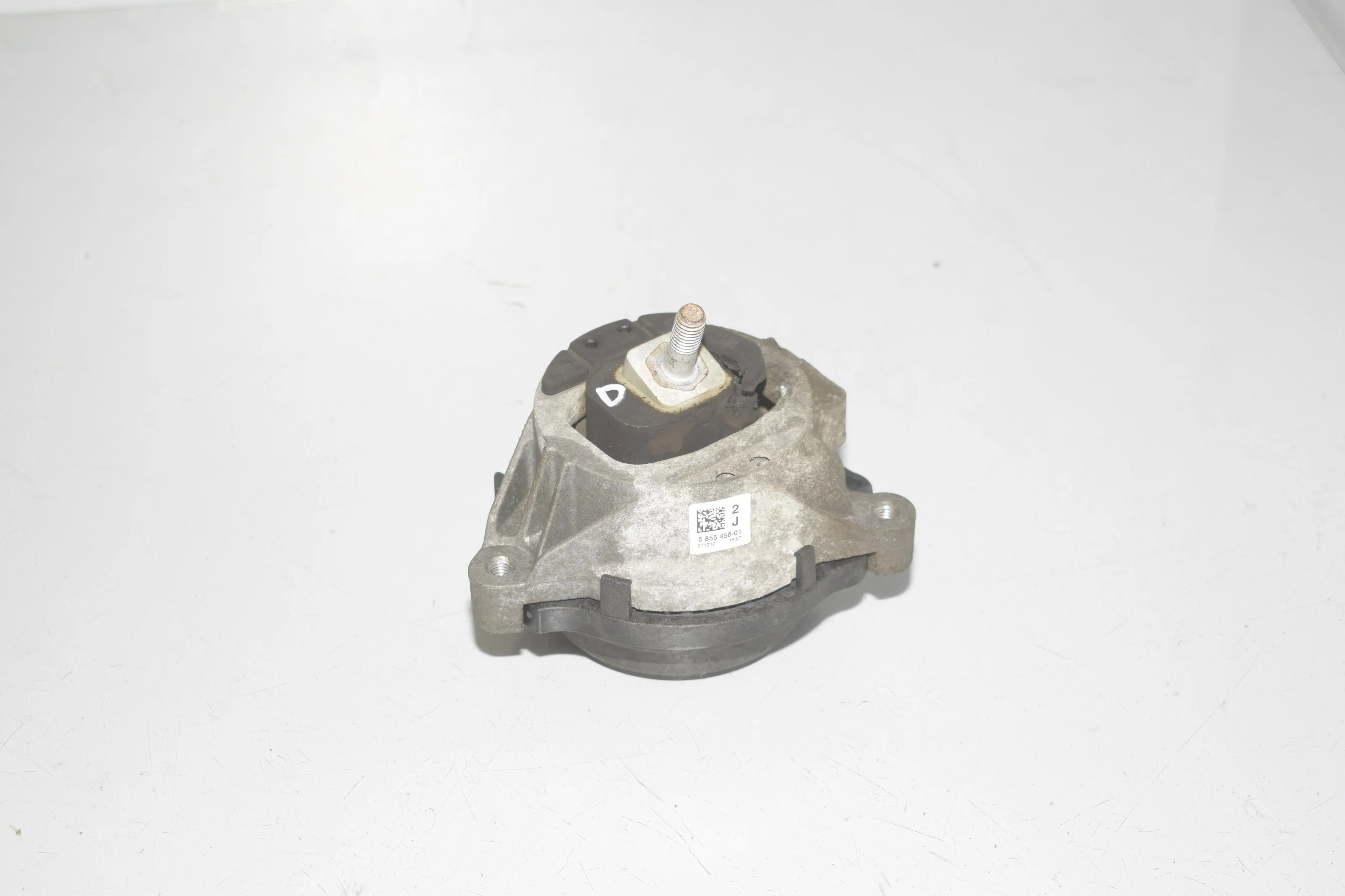 Right Side Engine Mount – OEM 6855456 · BMW 3 Touring (F31) 320 i 2012 – 2