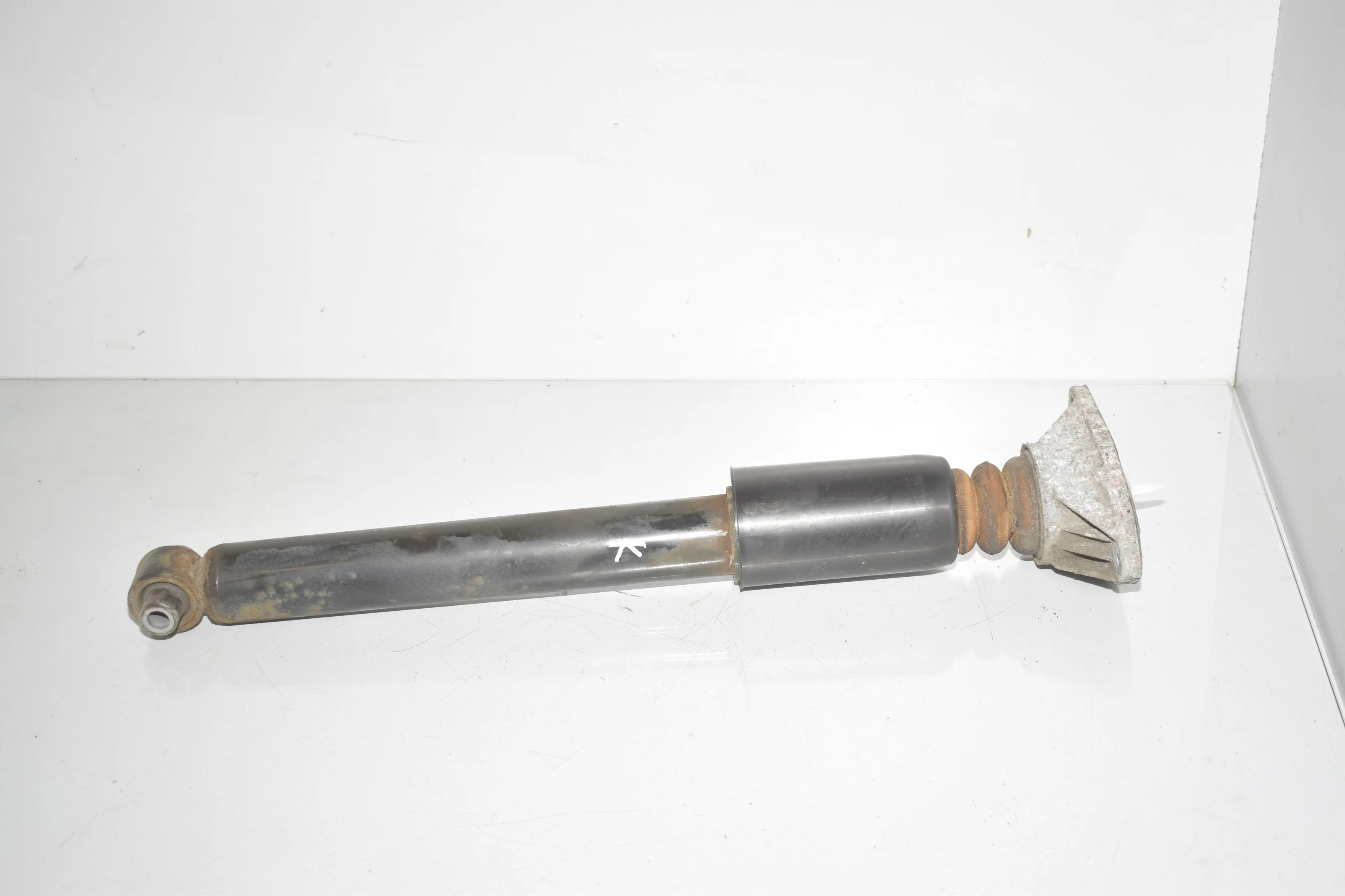 Rear Left Shock Absorber – OEM 6874380 · BMW 3 Touring (F31) 320 i 2012