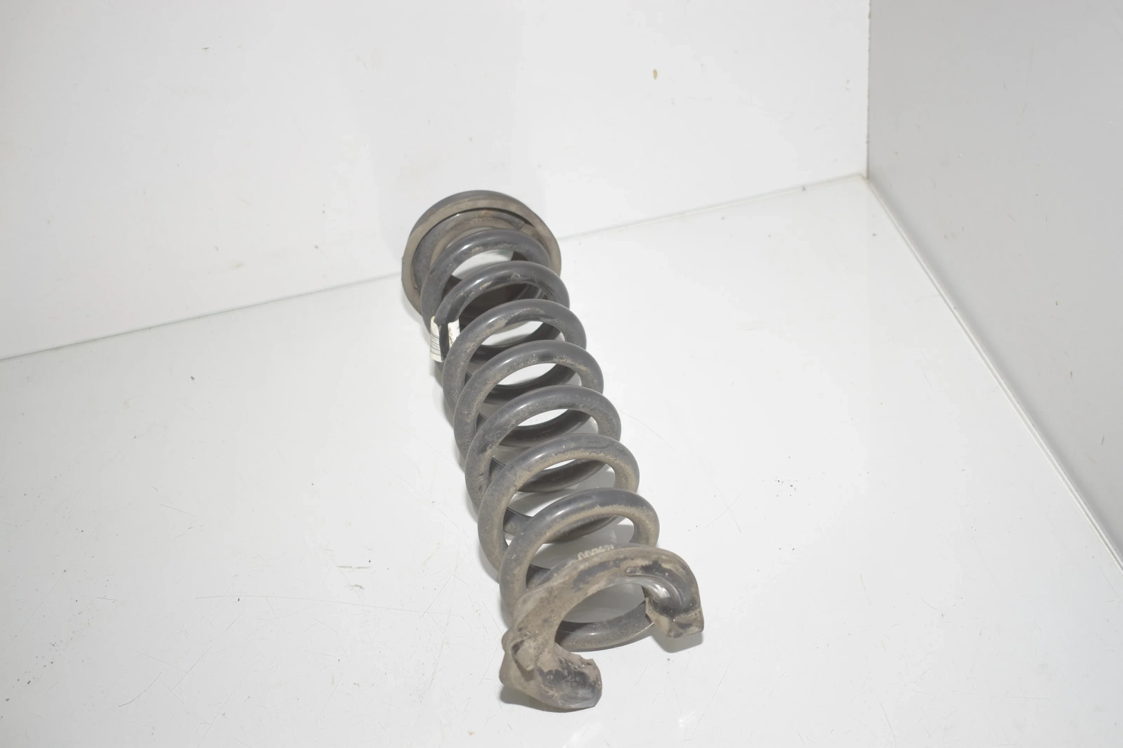 Rear Right Coil Spring – OEM 6851727 · BMW 3 Touring (F31) 320 i 2012