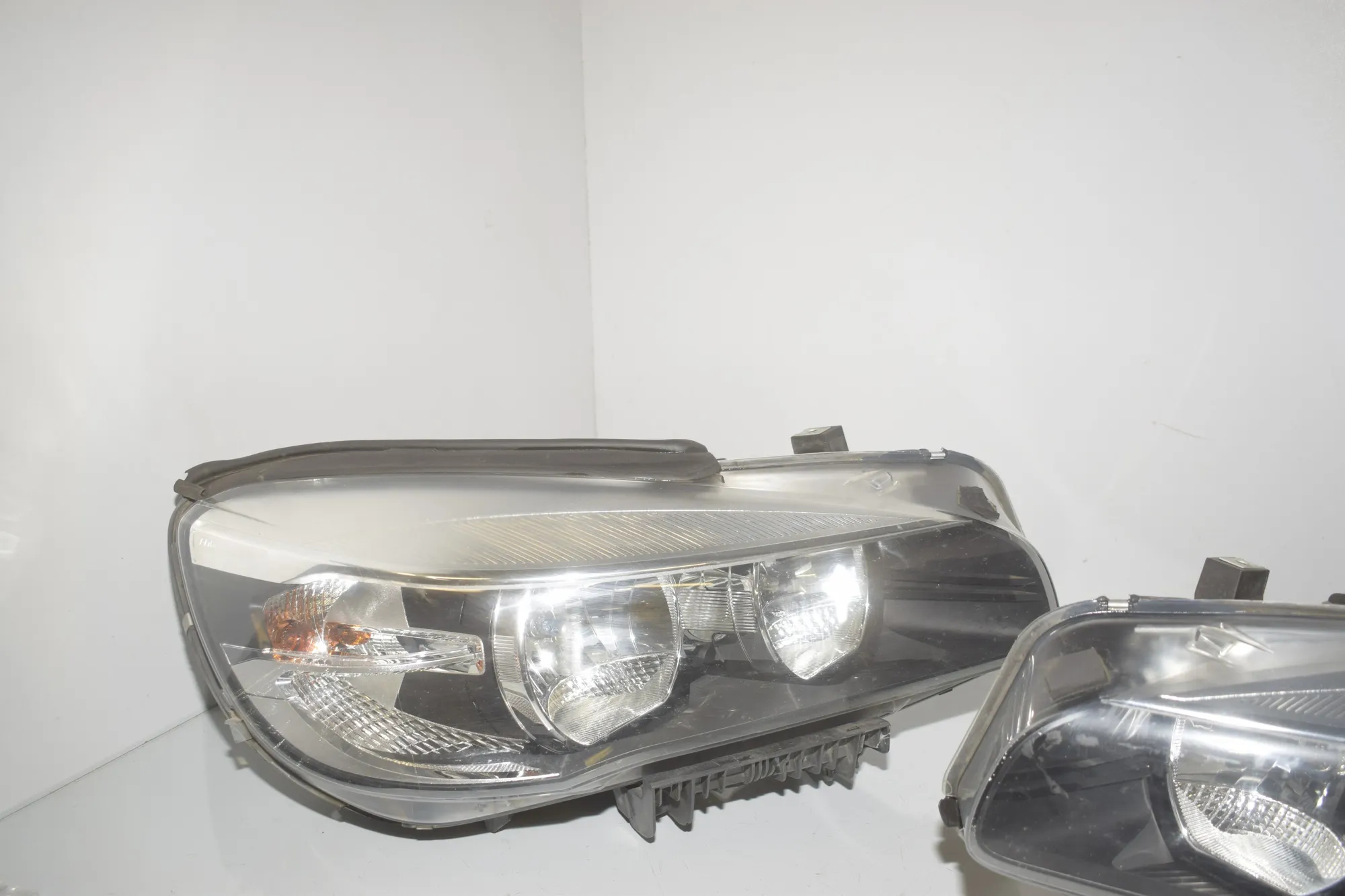 Front Headlight Set Kit – OEM 7422574 · BMW 2 Active Tourer (F45) 216 d 2014 – 10