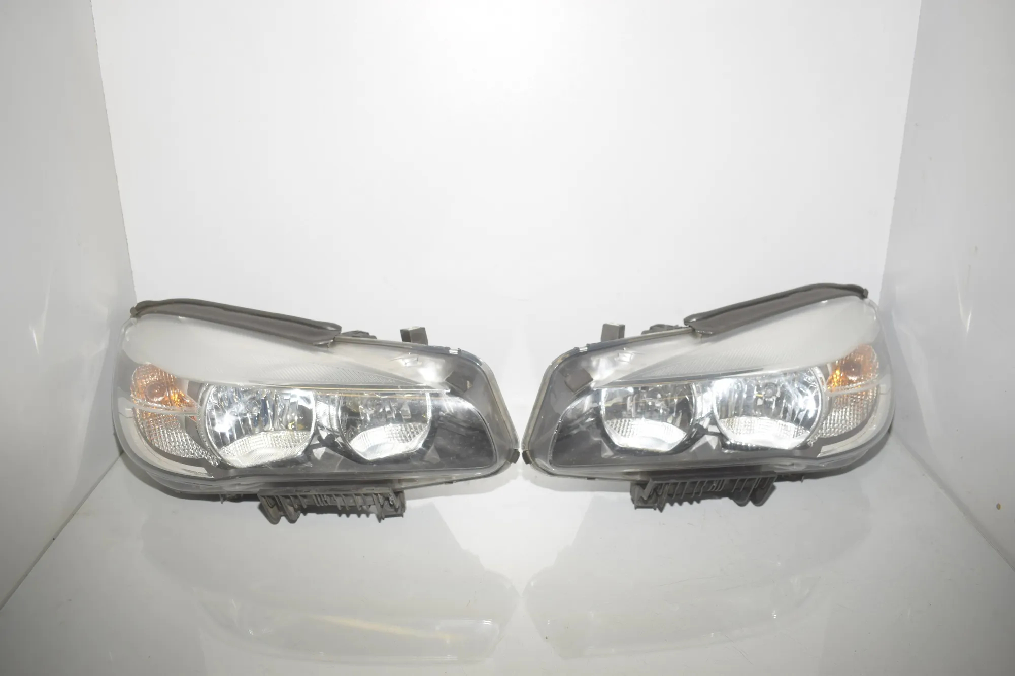 Front Headlight Set Kit – OEM 7422574 · BMW 2 Active Tourer (F45) 216 d 2014 – 4