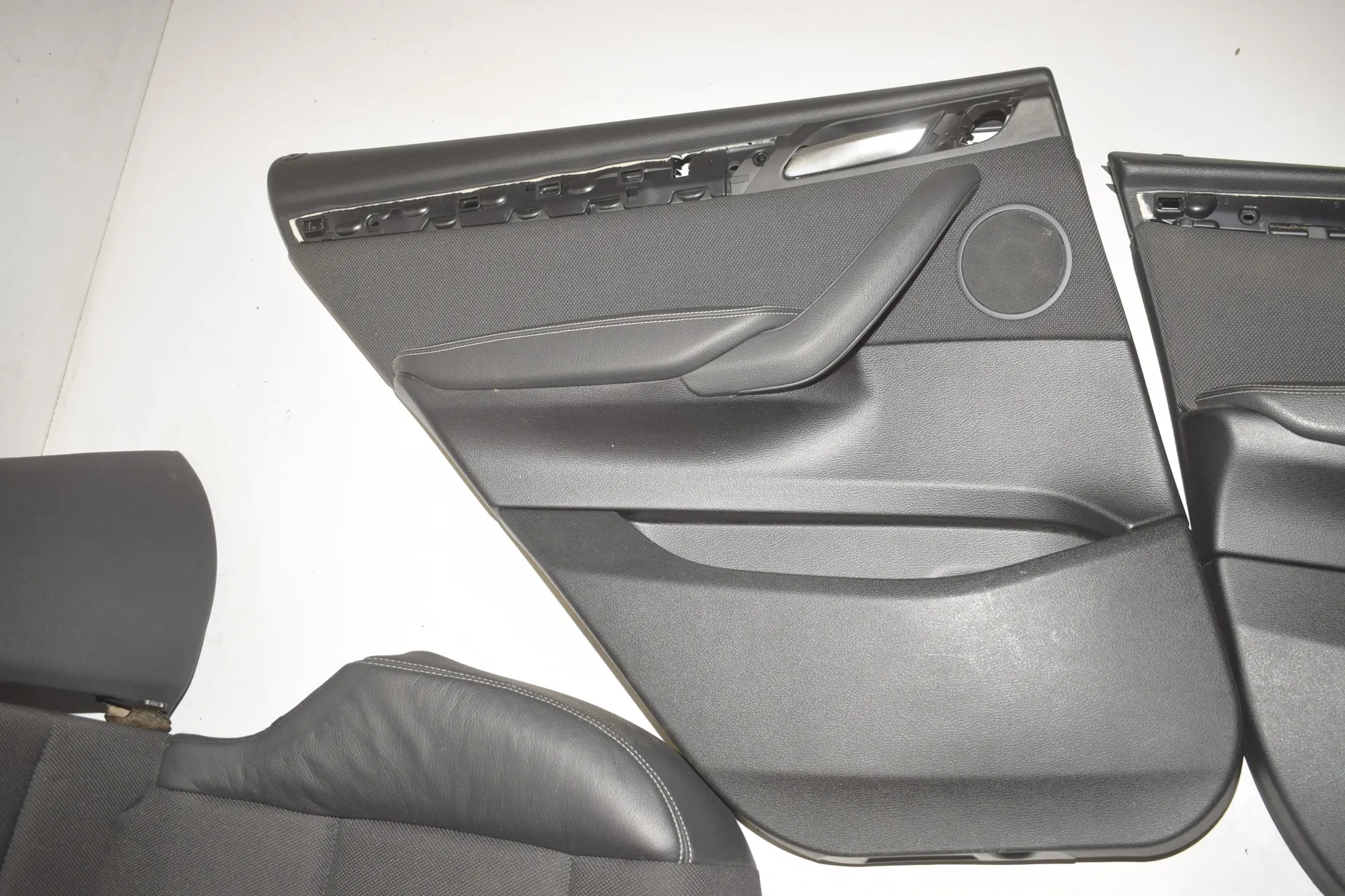 Seat set · BMW X3 (F25) xDrive 20 d 2011 – 12