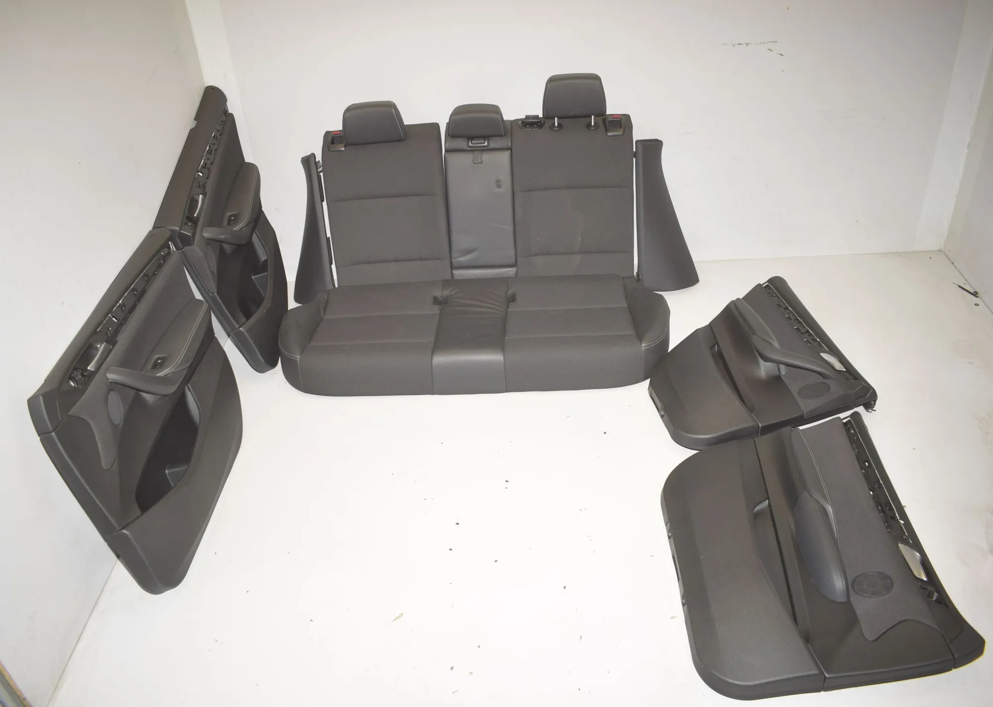 Seat set · BMW X3 (F25) xDrive 20 d 2011 – 9