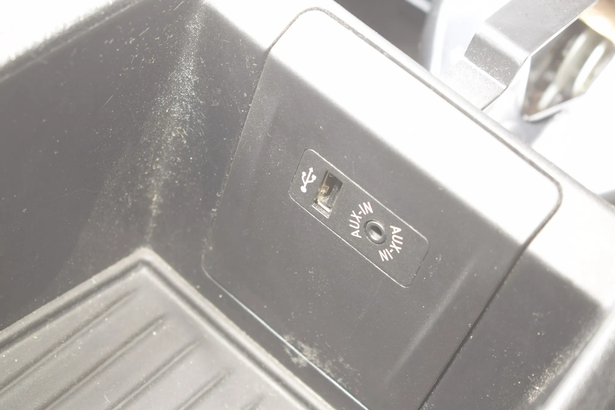 Center Console – OEM 9372504 · BMW 2 Active Tourer (F45) 216 d 2014 – 6