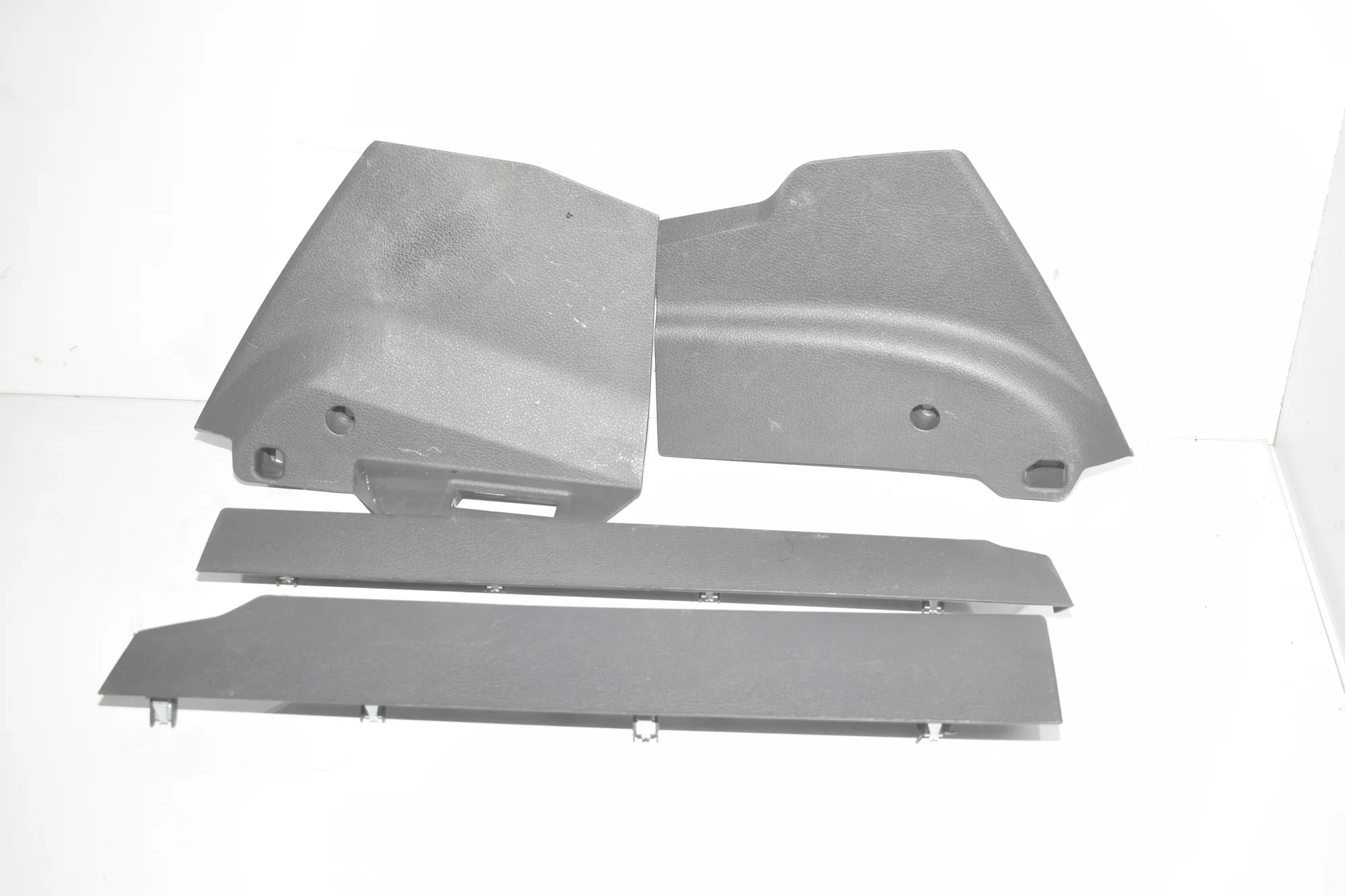 Other Interior Parts – OEM 9303917 · BMW 2 Active Tourer (F45) 216 d 2014
