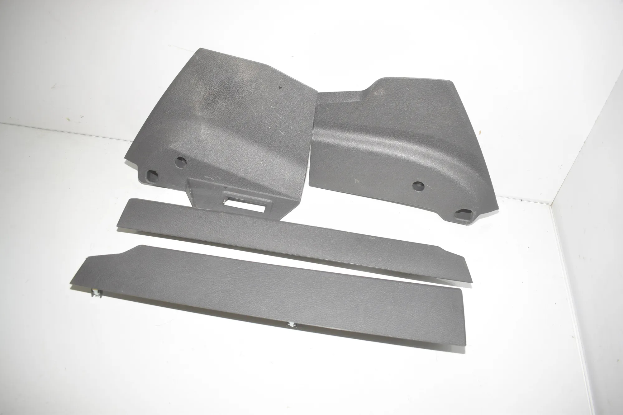 Other Interior Parts – OEM 9303917 · BMW 2 Active Tourer (F45) 216 d 2014 – 2