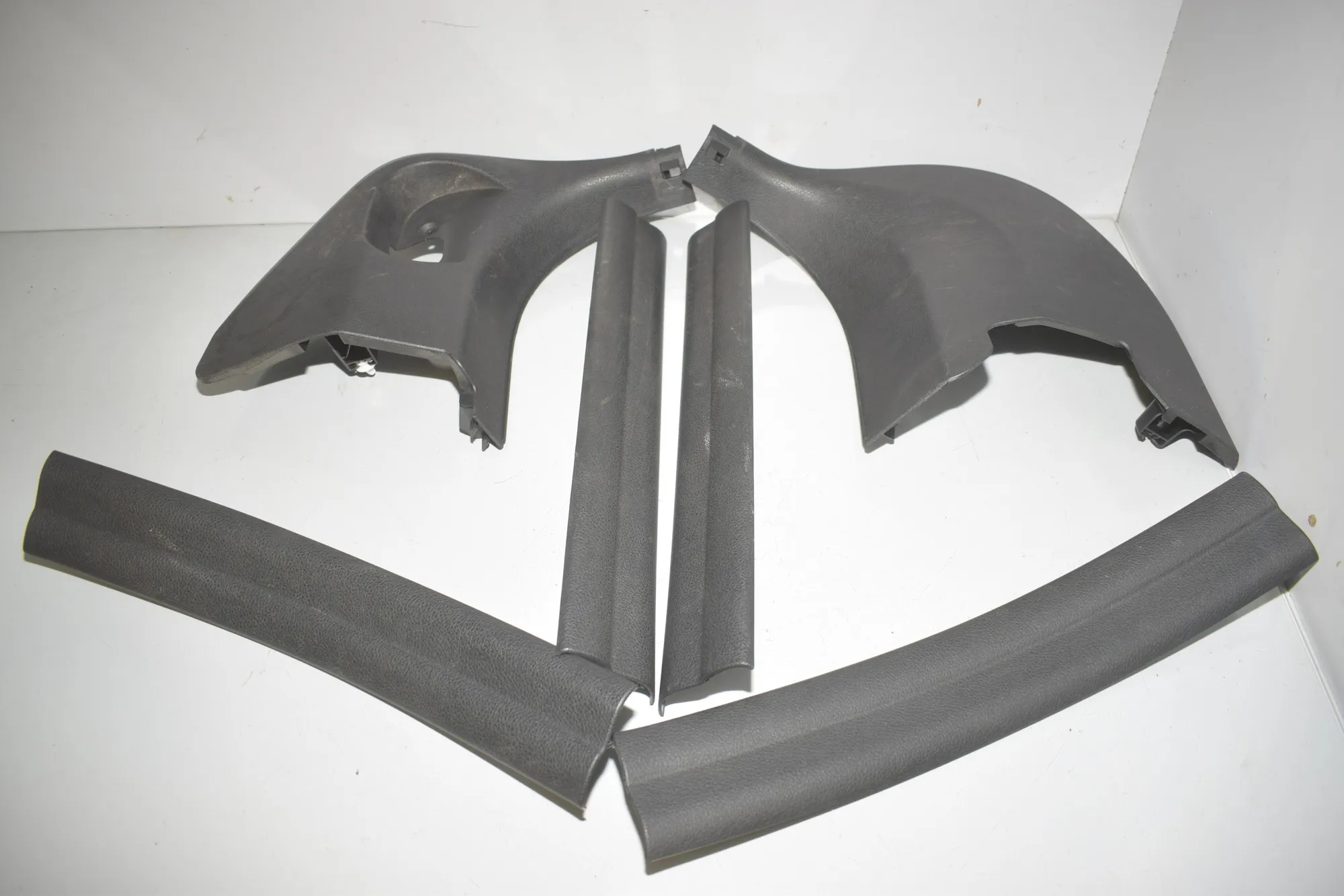 Front Right Interior Step Trim – OEM 7354164 · BMW 2 Active Tourer (F45) 216 d 2014 – 4
