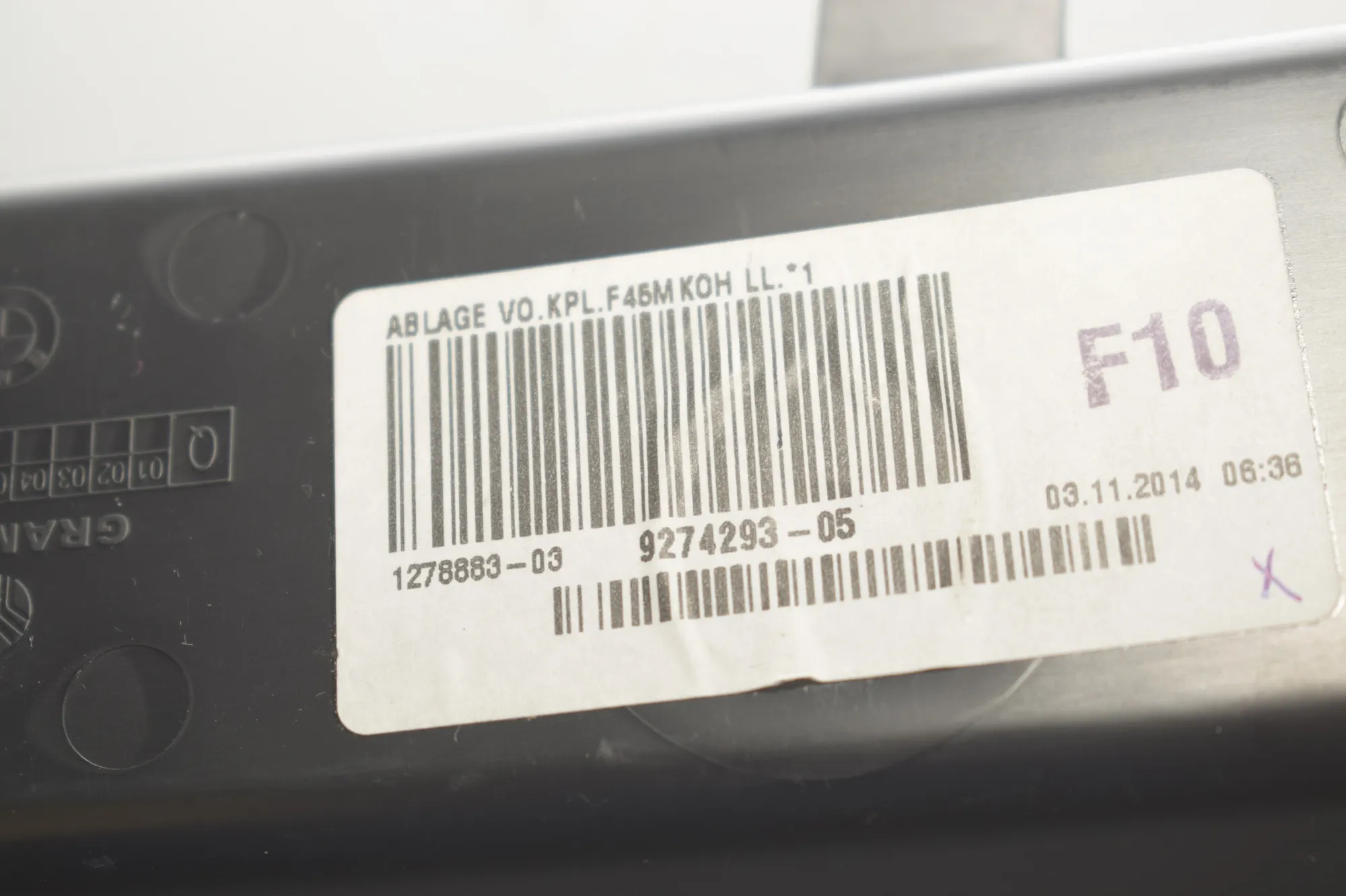 Other Interior Parts – OEM 9274293 · BMW 2 Active Tourer (F45) 216 d 2014 – 6
