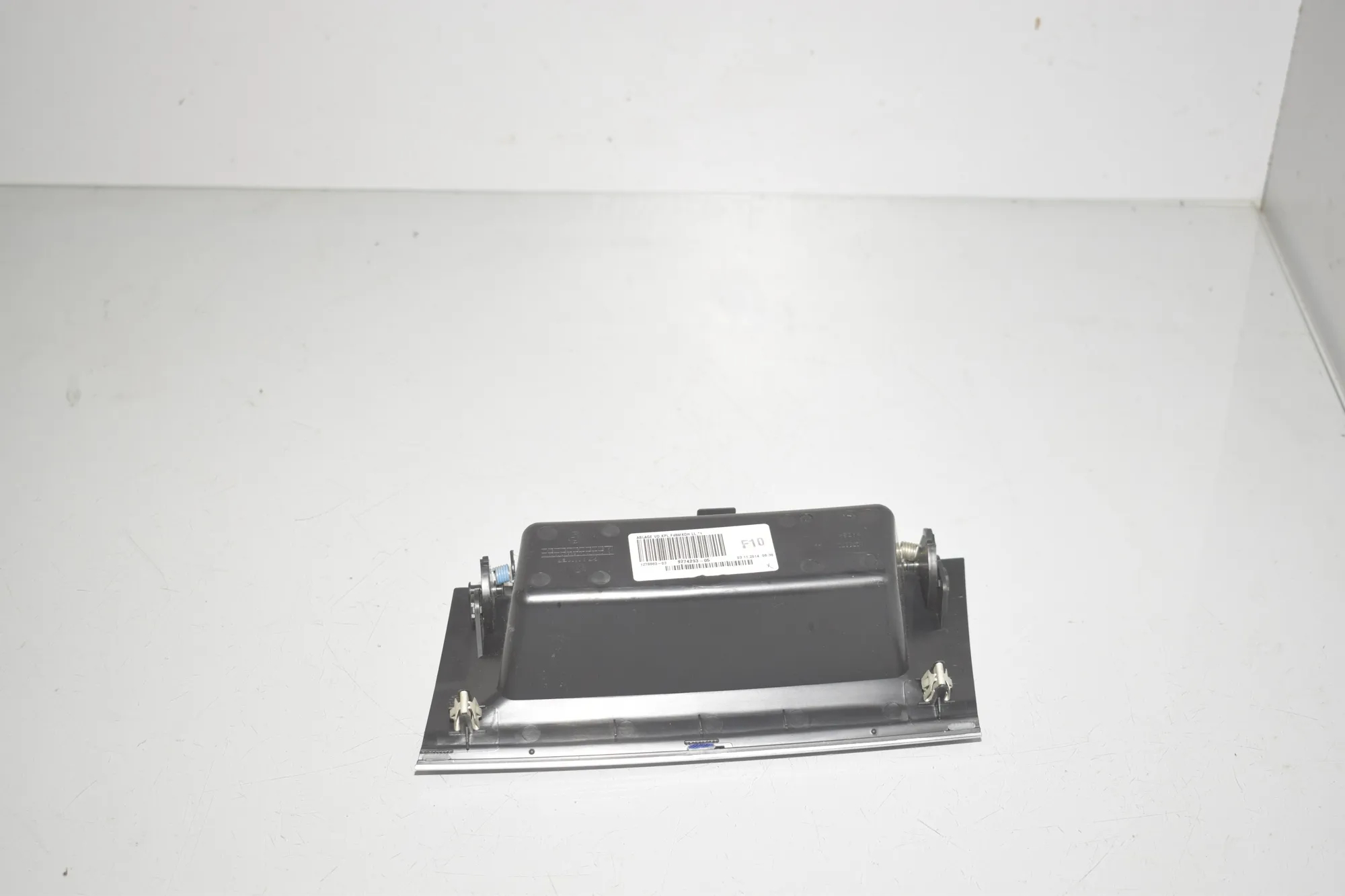 Other Interior Parts – OEM 9274293 · BMW 2 Active Tourer (F45) 216 d 2014 – 4
