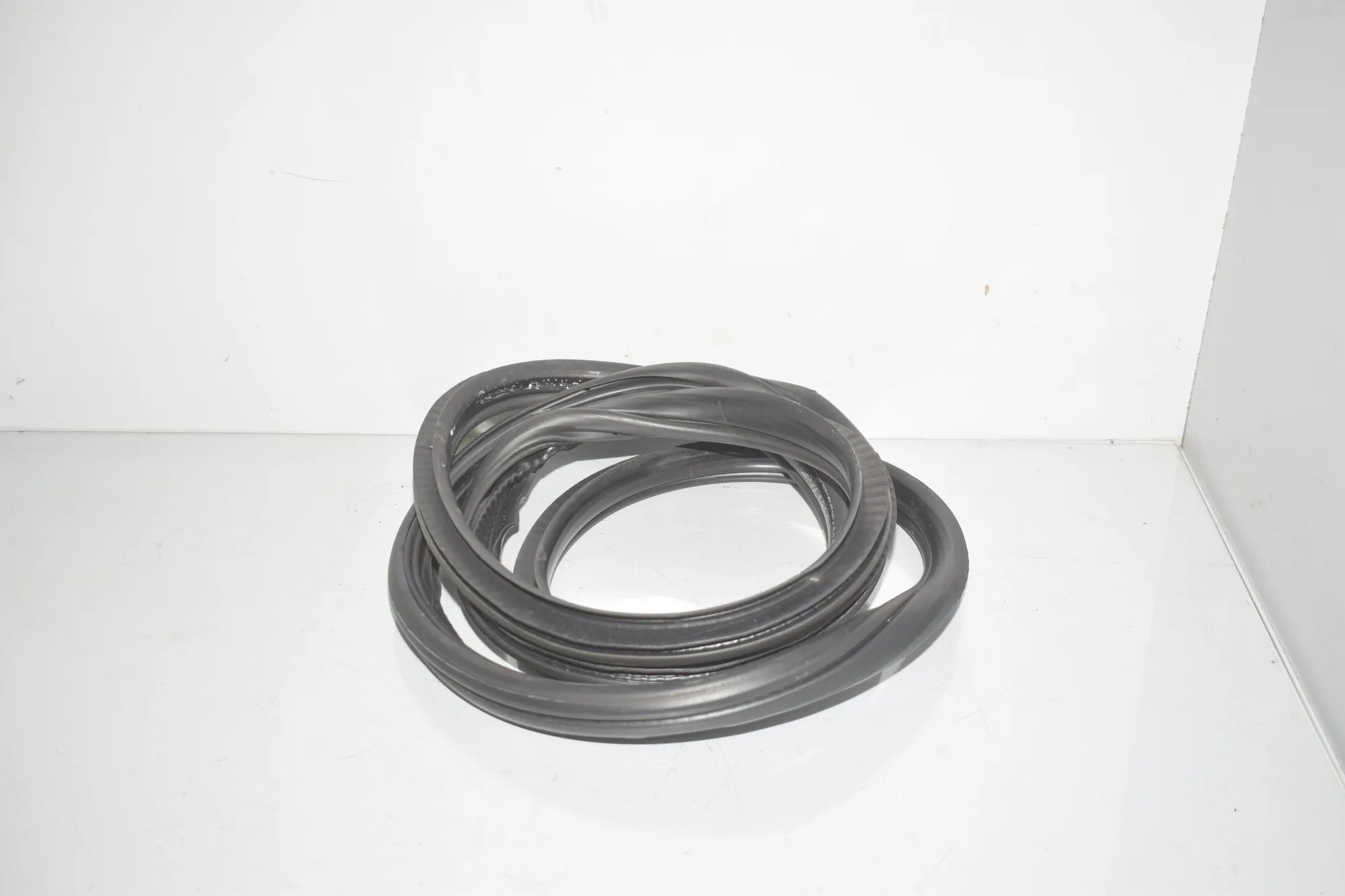 Rear Left Door Seal Rubber – OEM 7420050 · BMW 2 Active Tourer (F45) 216 d 2014 – 3