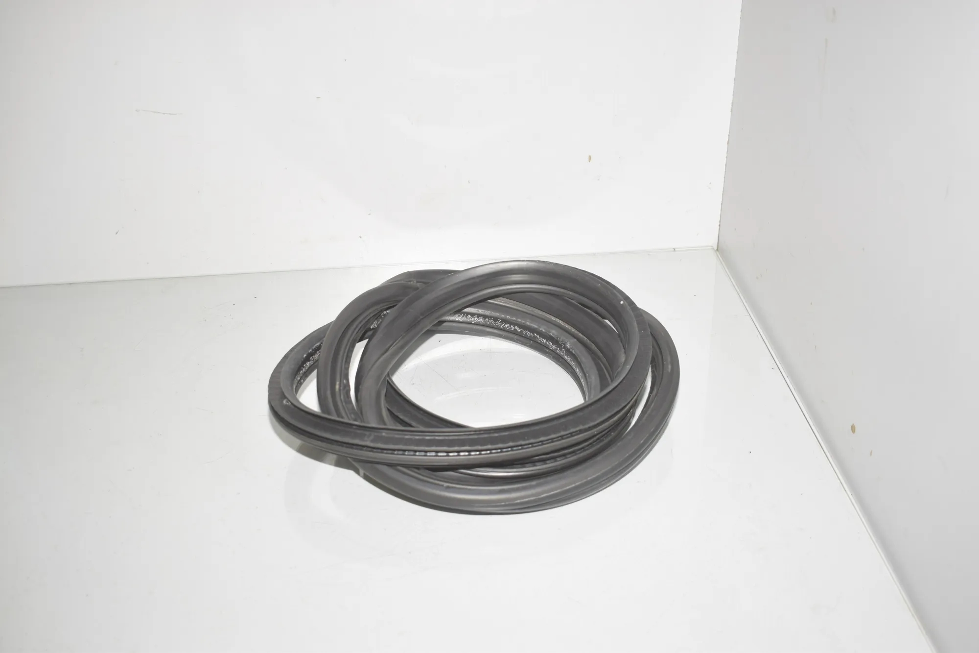 Rear Left Door Seal Rubber – OEM 7420050 · BMW 2 Active Tourer (F45) 216 d 2014 – 4