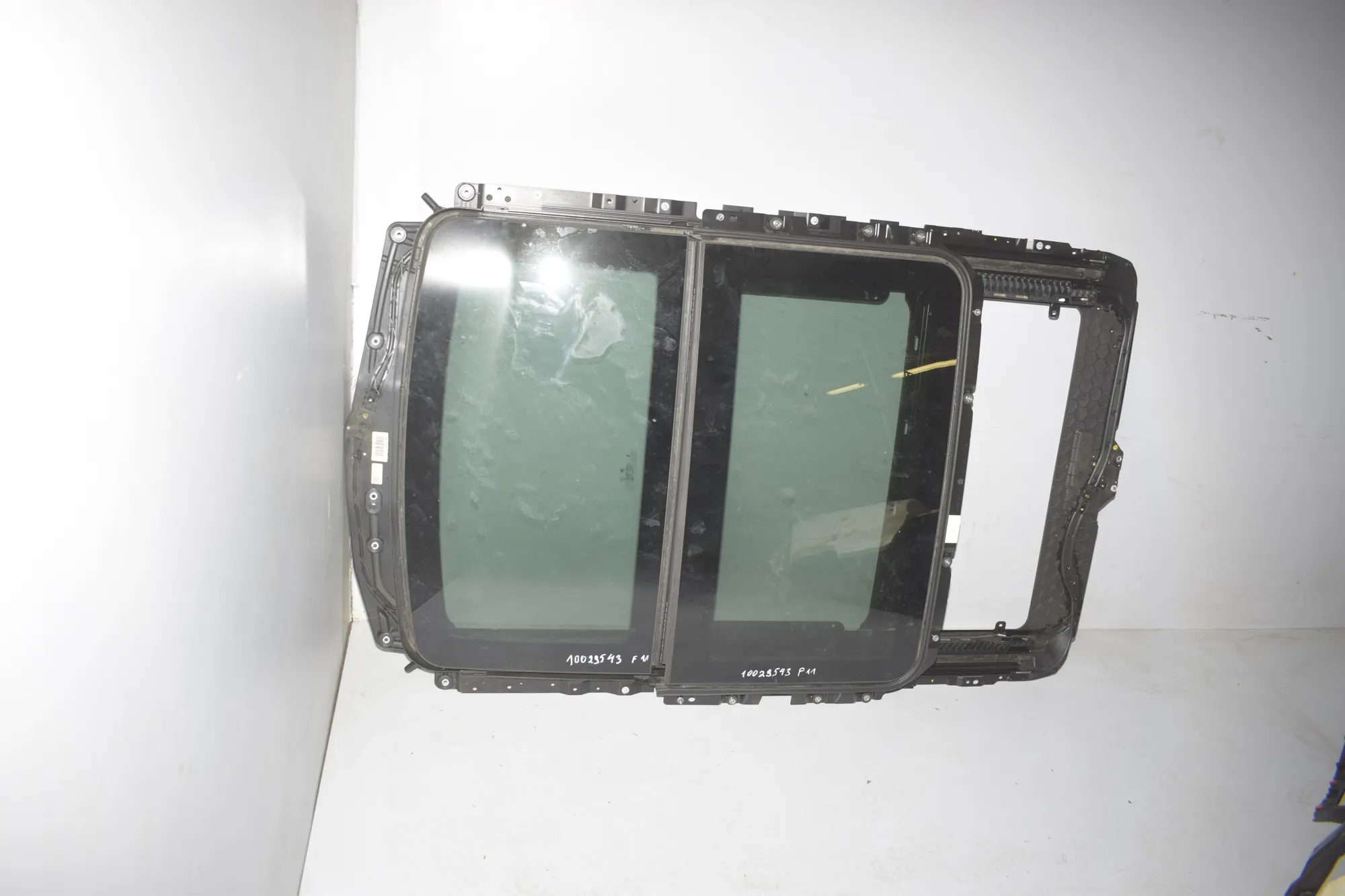 Sunroof – OEM 8038192 · BMW 5 Touring (F11) M 550 d xDrive 2016