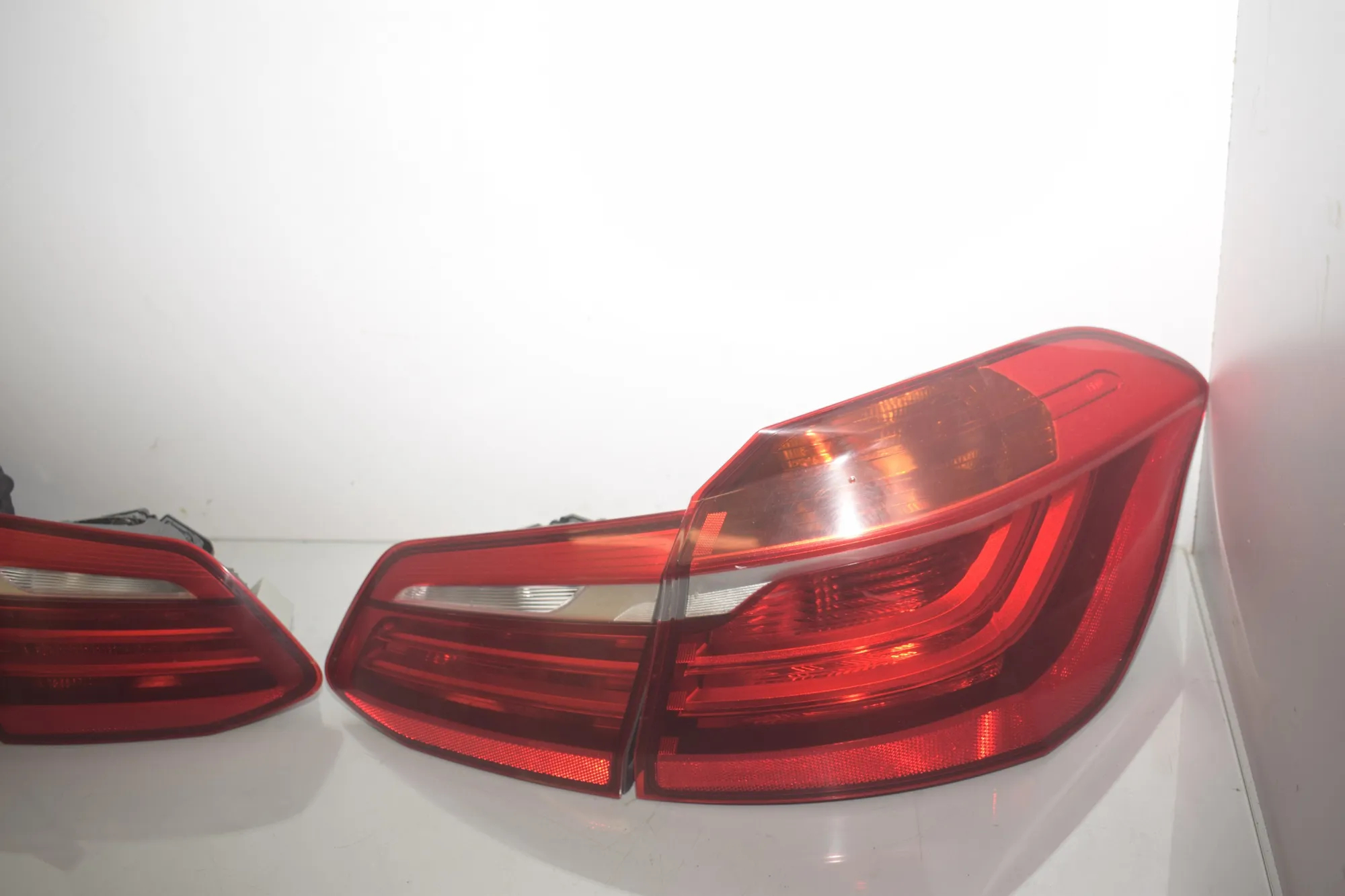Rear Tail Light Set – OEM 7311030 · BMW 2 Active Tourer (F45) 216 d 2014 – 4