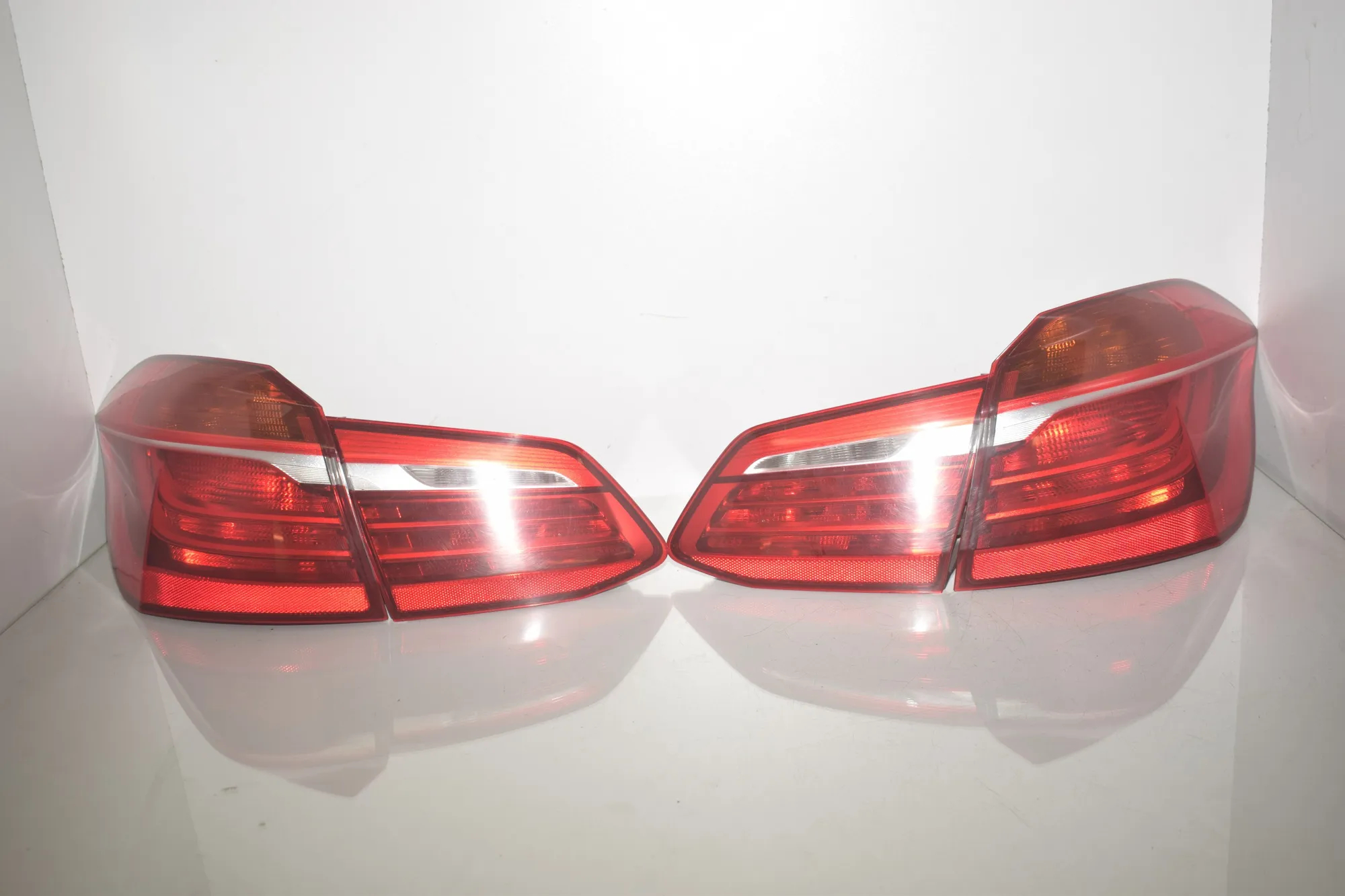 Rear Tail Light Set – OEM 7311030 · BMW 2 Active Tourer (F45) 216 d 2014 – 6