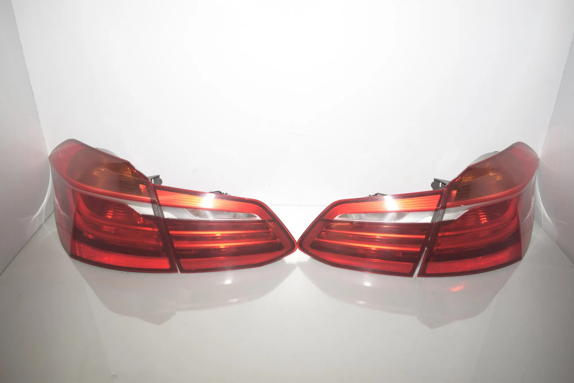 Rear Tail Light Set – OEM 7311030 · BMW 2 Active Tourer (F45) 216 d 2014 – 3