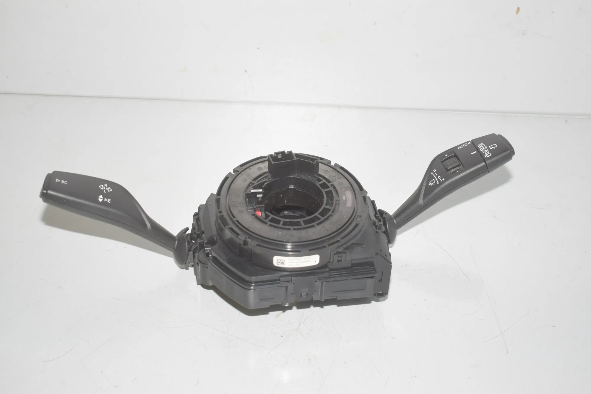 Indicator Wiper Stalk Switch – OEM 9305954 · BMW 2 Active Tourer (F45) 216 d 2014