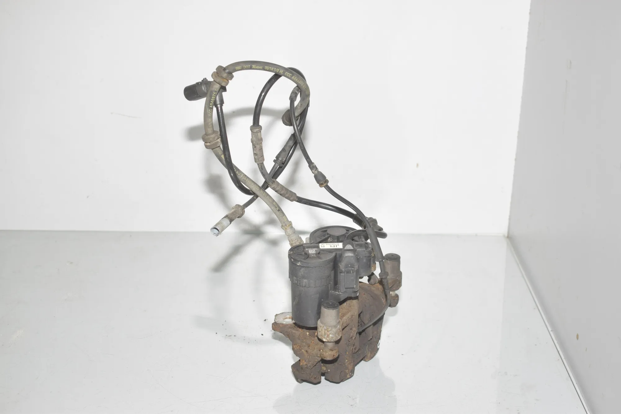 Rear Right Brake Caliper – OEM 6798958 · BMW 2 Active Tourer (F45) 216 d 2014 – 2
