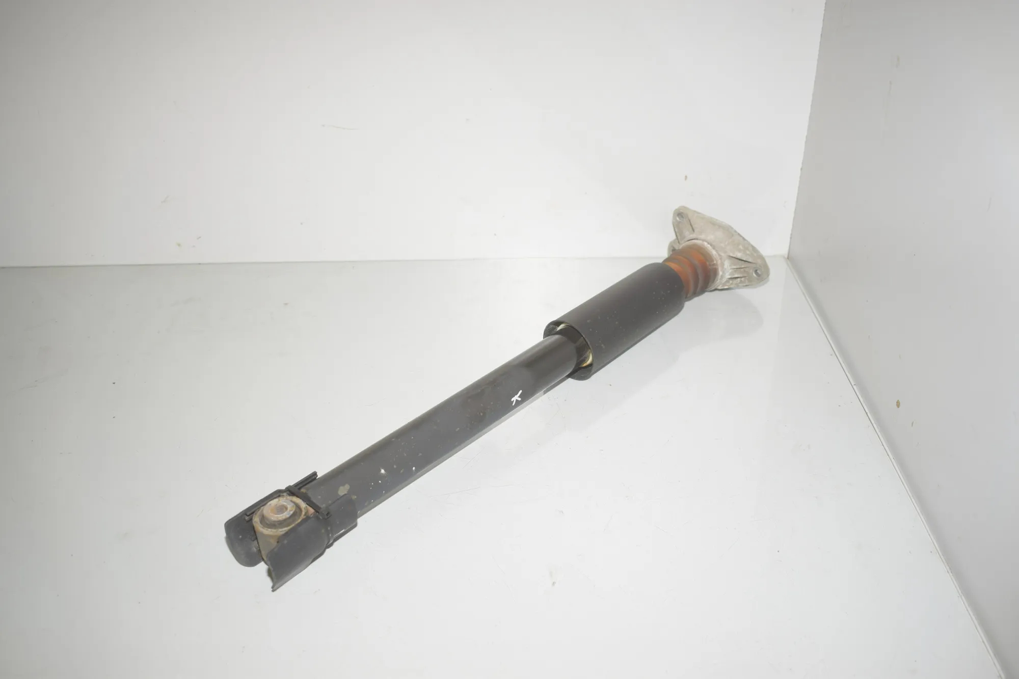 Rear Left Shock Absorber – OEM 6852428 · BMW 2 Active Tourer (F45) 216 d 2014 – 2