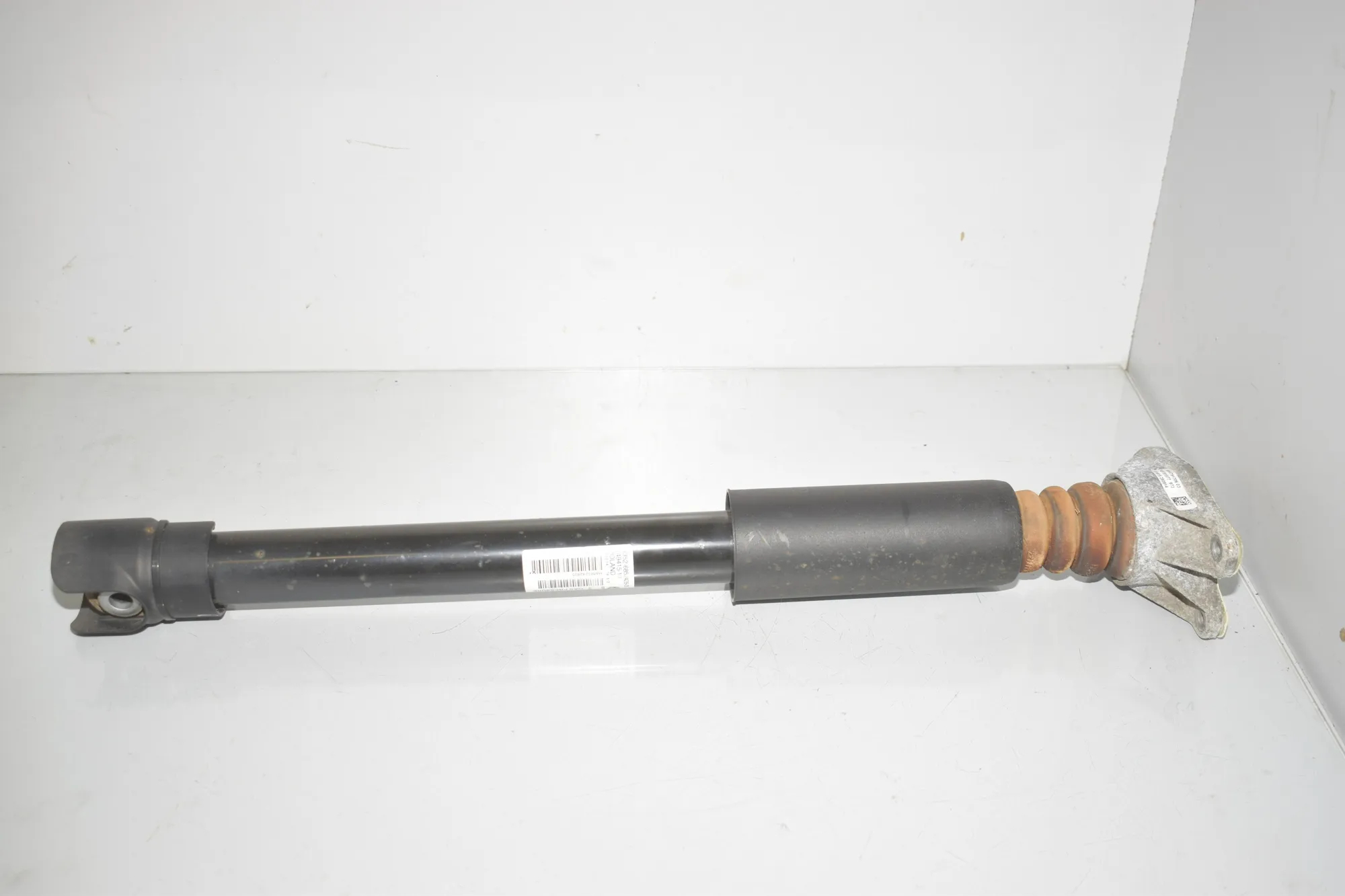 Rear Right Shock Absorber – OEM 6852428 · BMW 2 Active Tourer (F45) 216 d 2014
