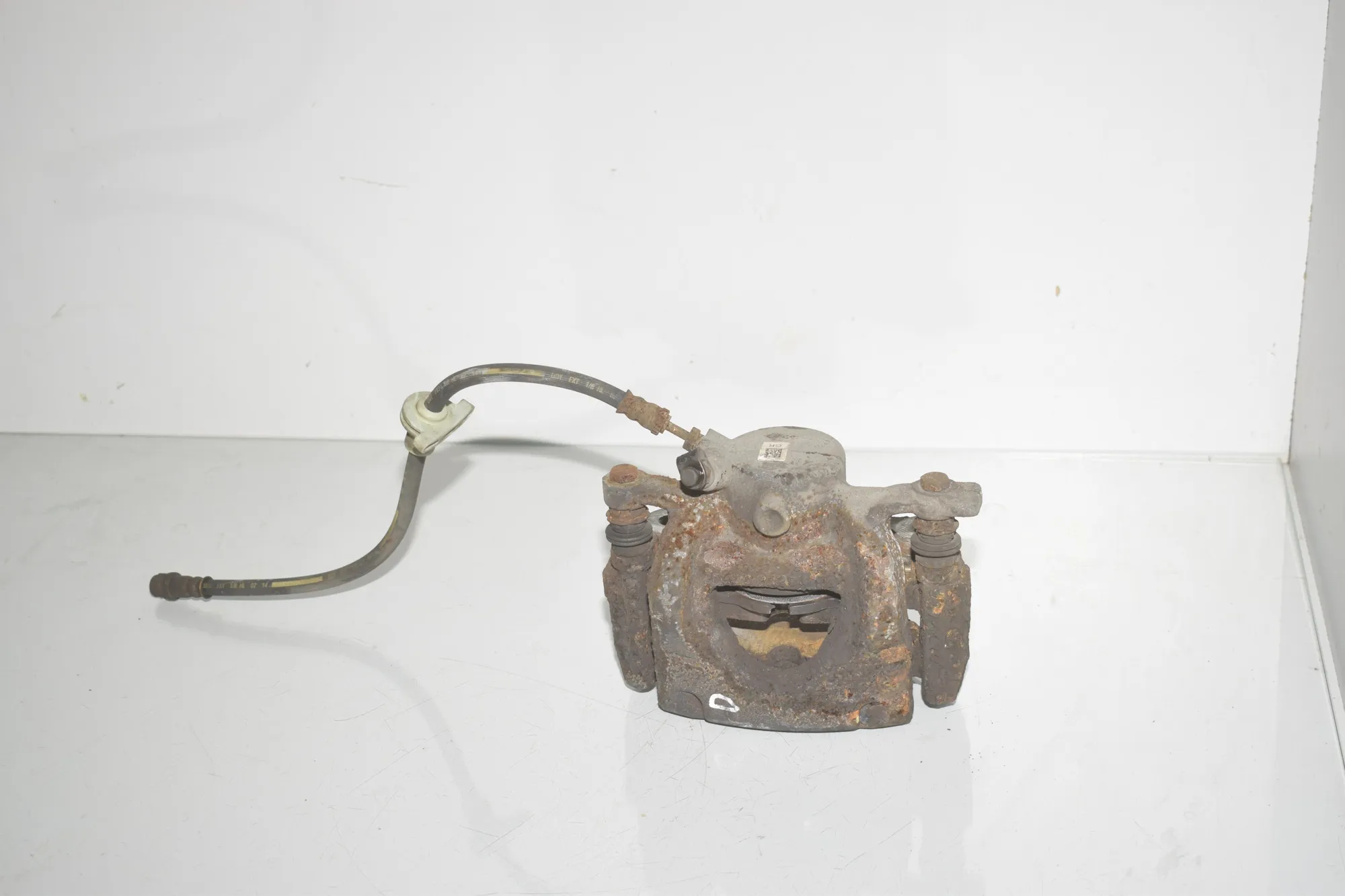 Front Right Brake Caliper – OEM 6860264 · BMW 2 Active Tourer (F45) 216 d 2014