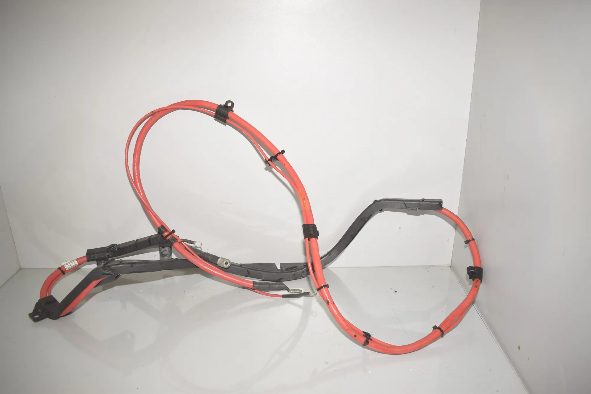 Positive Battery Cable – OEM 9207516 · BMW X1 (E84) sDrive 20 i 2012 – 2