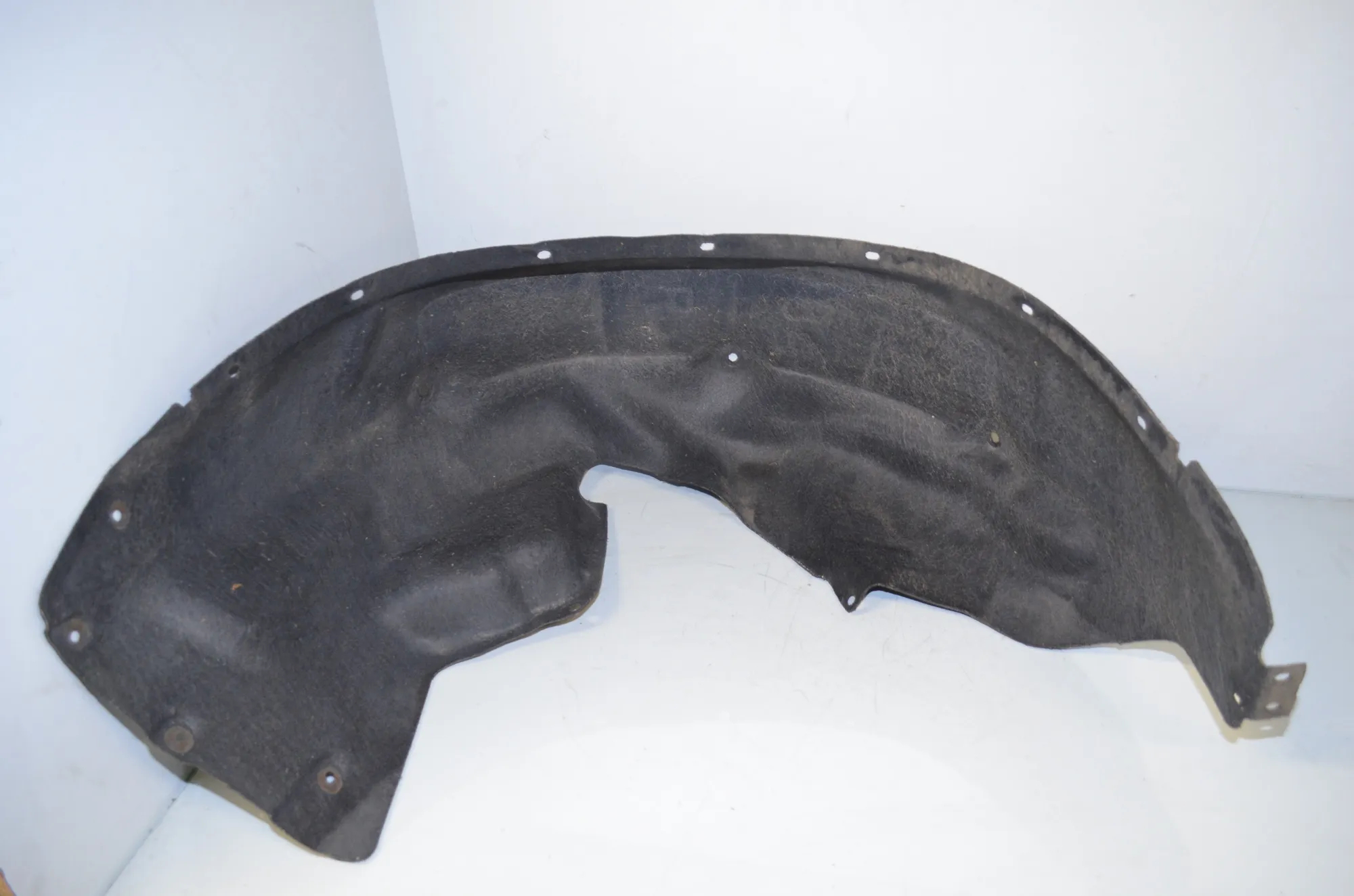 Rear Right Arch Liner – OEM 2990088 · BMW X1 (E84) sDrive 20 i 2012