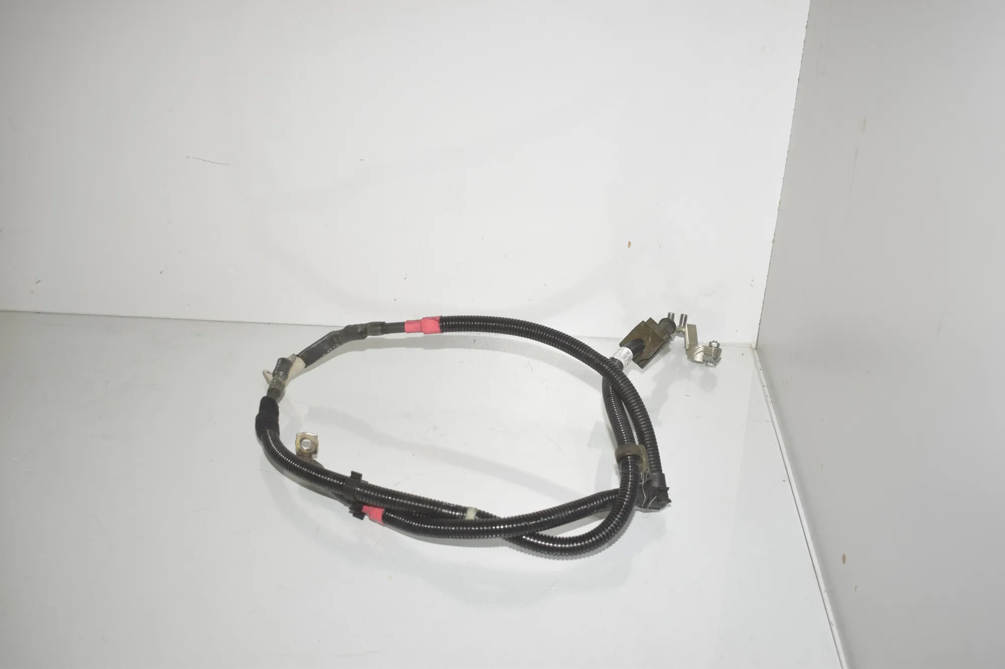 Positive Battery Cable – OEM 8594489 · BMW X1 (F48) xDrive 18 d 2017