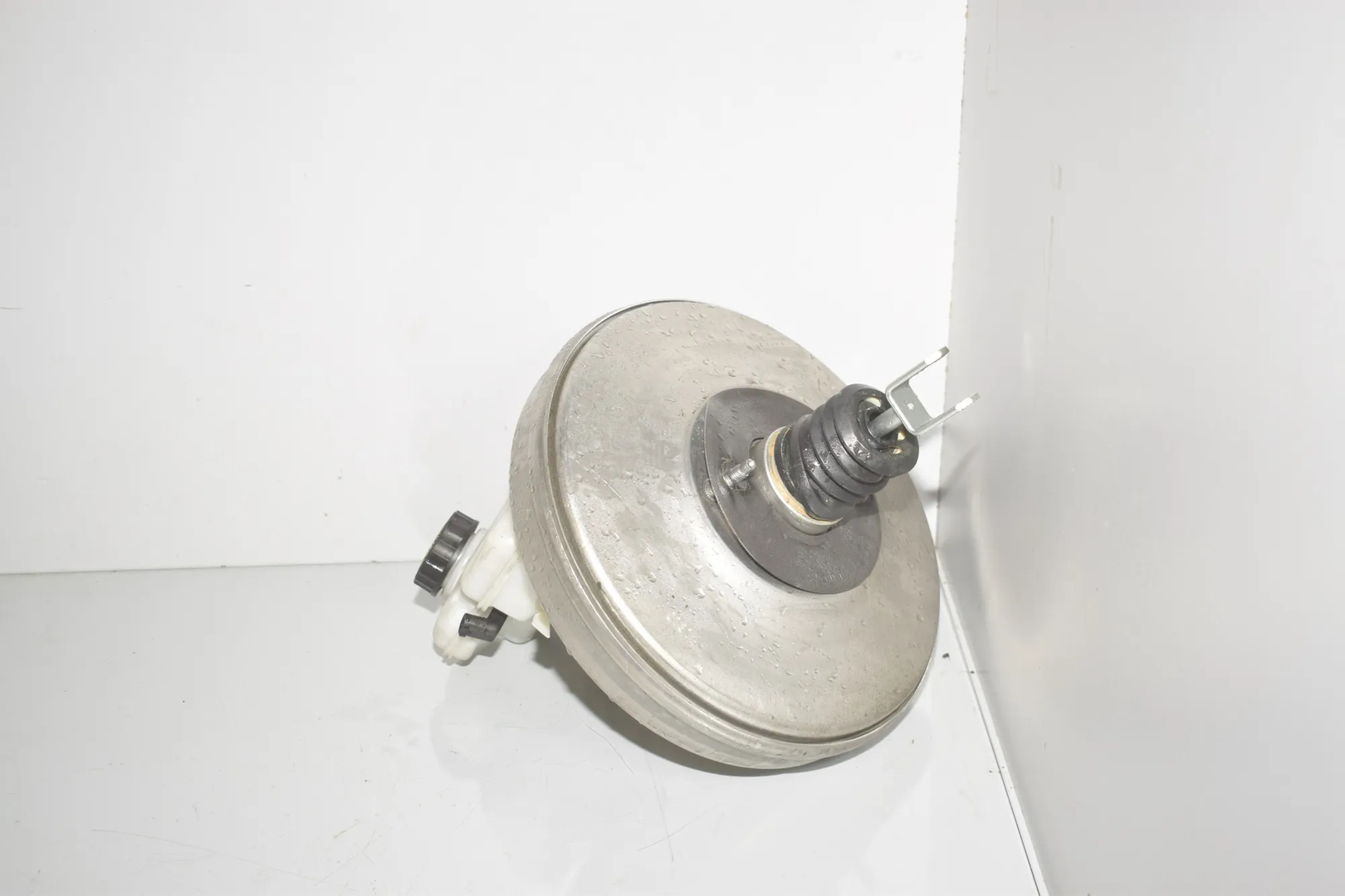 Brake Servo Booster – OEM 6872076 · BMW X1 (F48) xDrive 18 d 2017