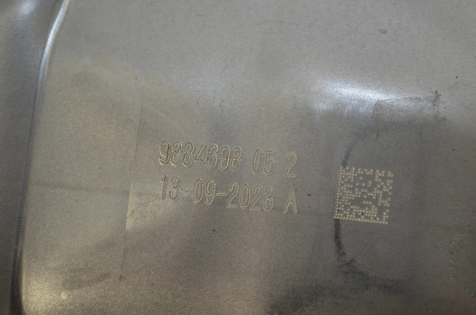 Bracket – OEM 9884698 · BMW i4 (G26) (2022 - -) eDrive35 2023 – 5