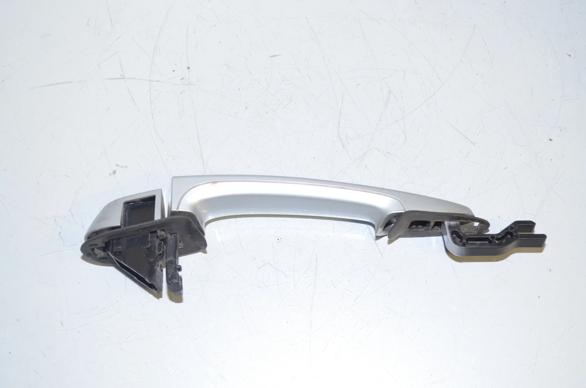 Front Right Door Exterior Handle – OEM 7207562 · BMW 3 Touring (F31) 318 d 2016 – 4