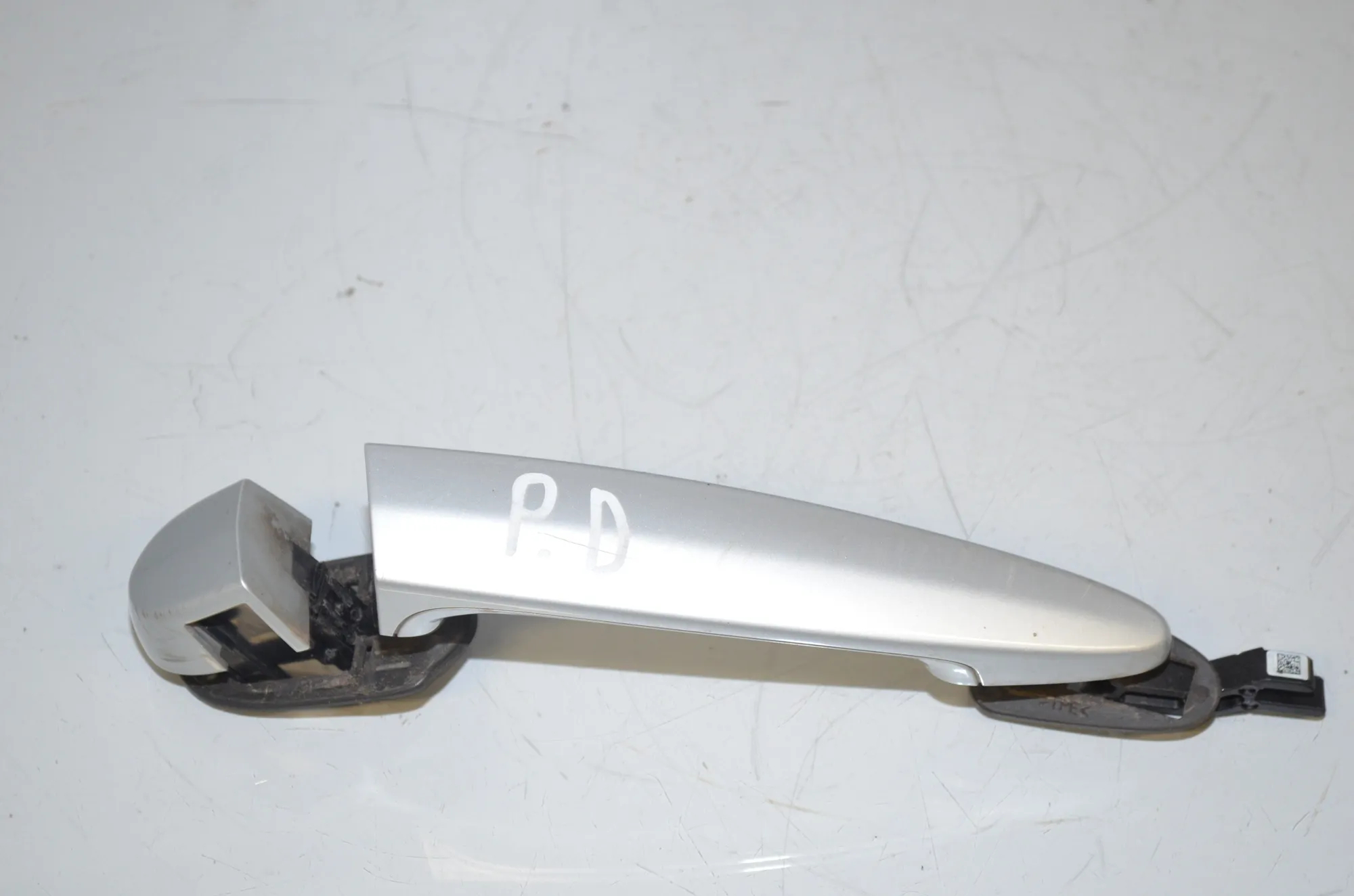 Front Right Door Exterior Handle – OEM 7207562 · BMW 3 Touring (F31) 318 d 2016 – 5