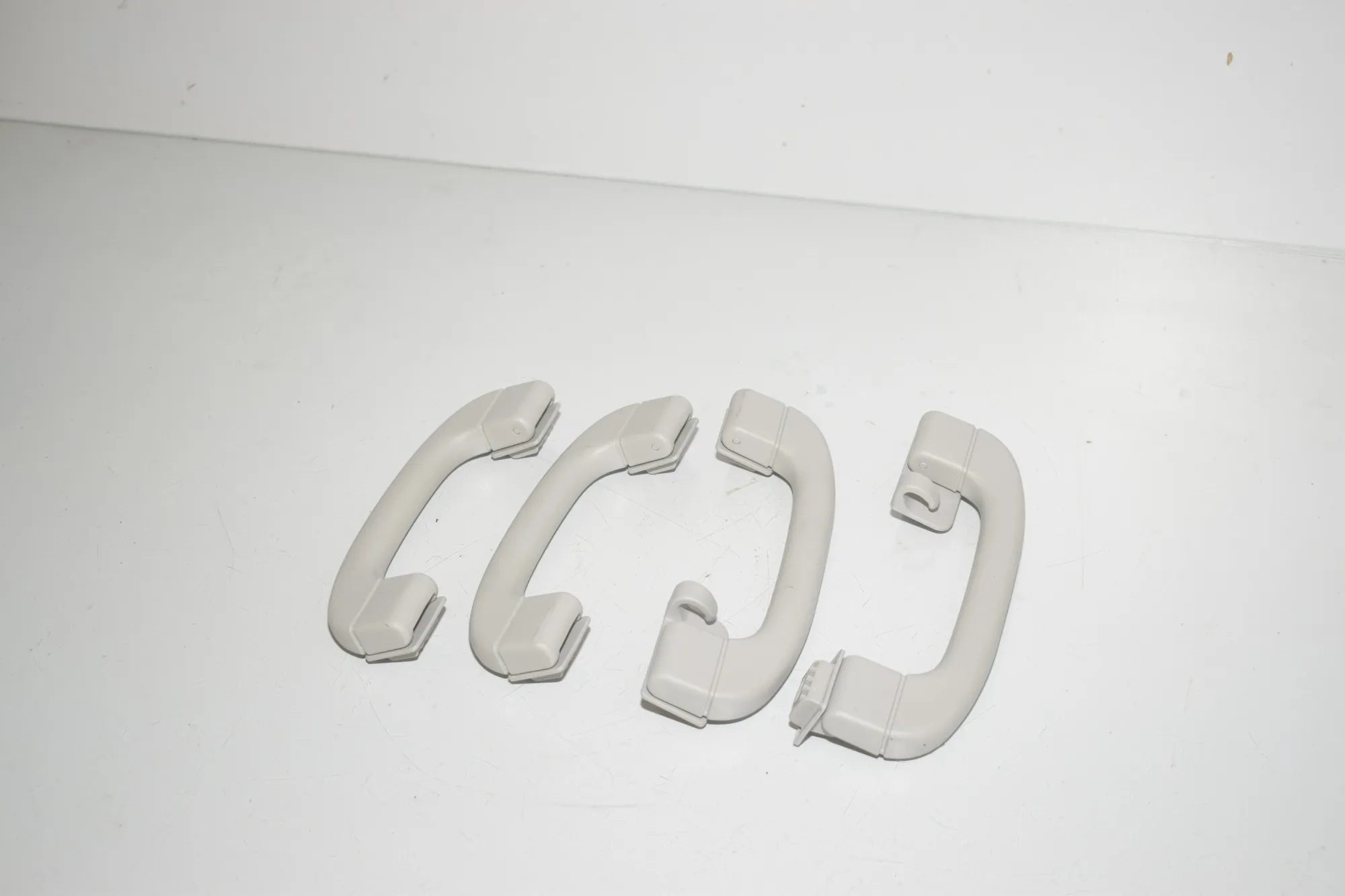 Interior Roof Handle Set – OEM 9143518 · BMW X1 (E84) sDrive 20 i 2012 – 4
